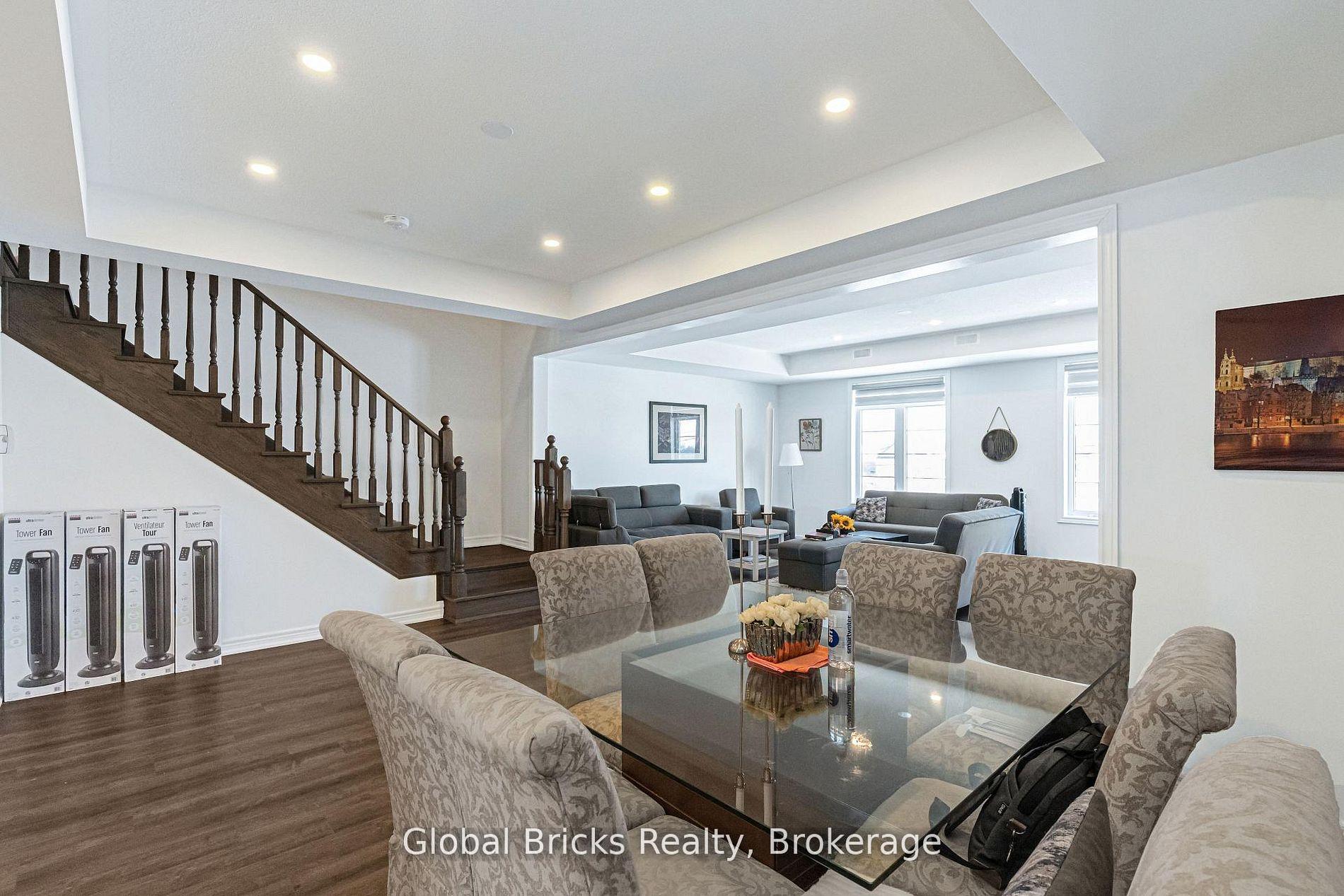 Photo 24 of 49 Burnhamthorpe Road E, Oakville, Glenorchy — HOMEH