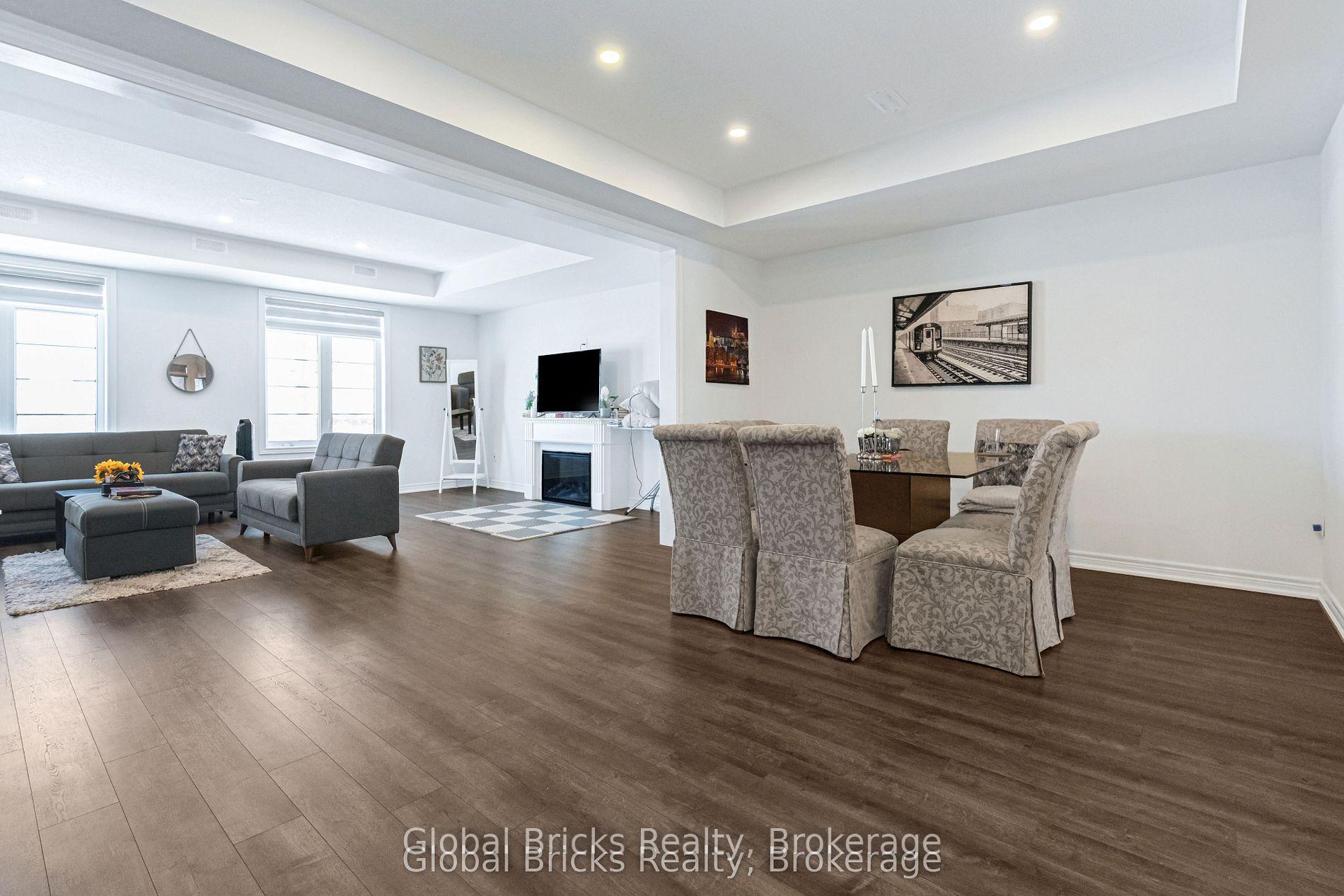 Photo 25 of 49 Burnhamthorpe Road E, Oakville, Glenorchy — HOMEH