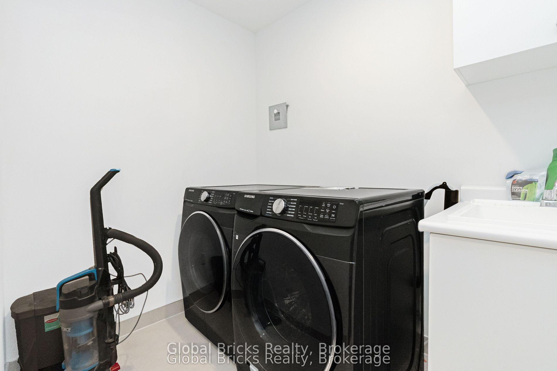 Photo 28 of 49 Burnhamthorpe Road E, Oakville, Glenorchy — HOMEH