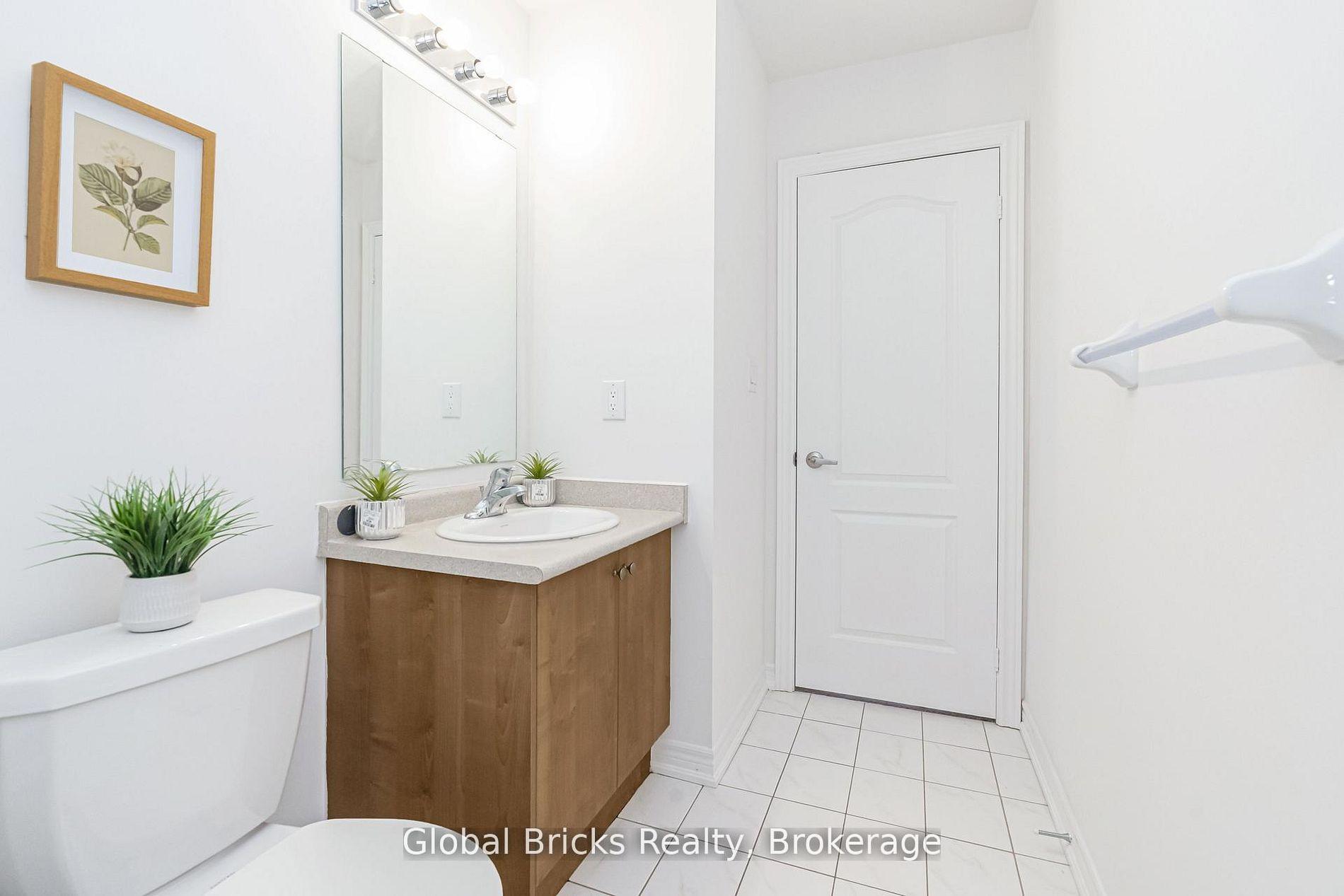 Photo 34 of 49 Burnhamthorpe Road E, Oakville, Glenorchy — HOMEH