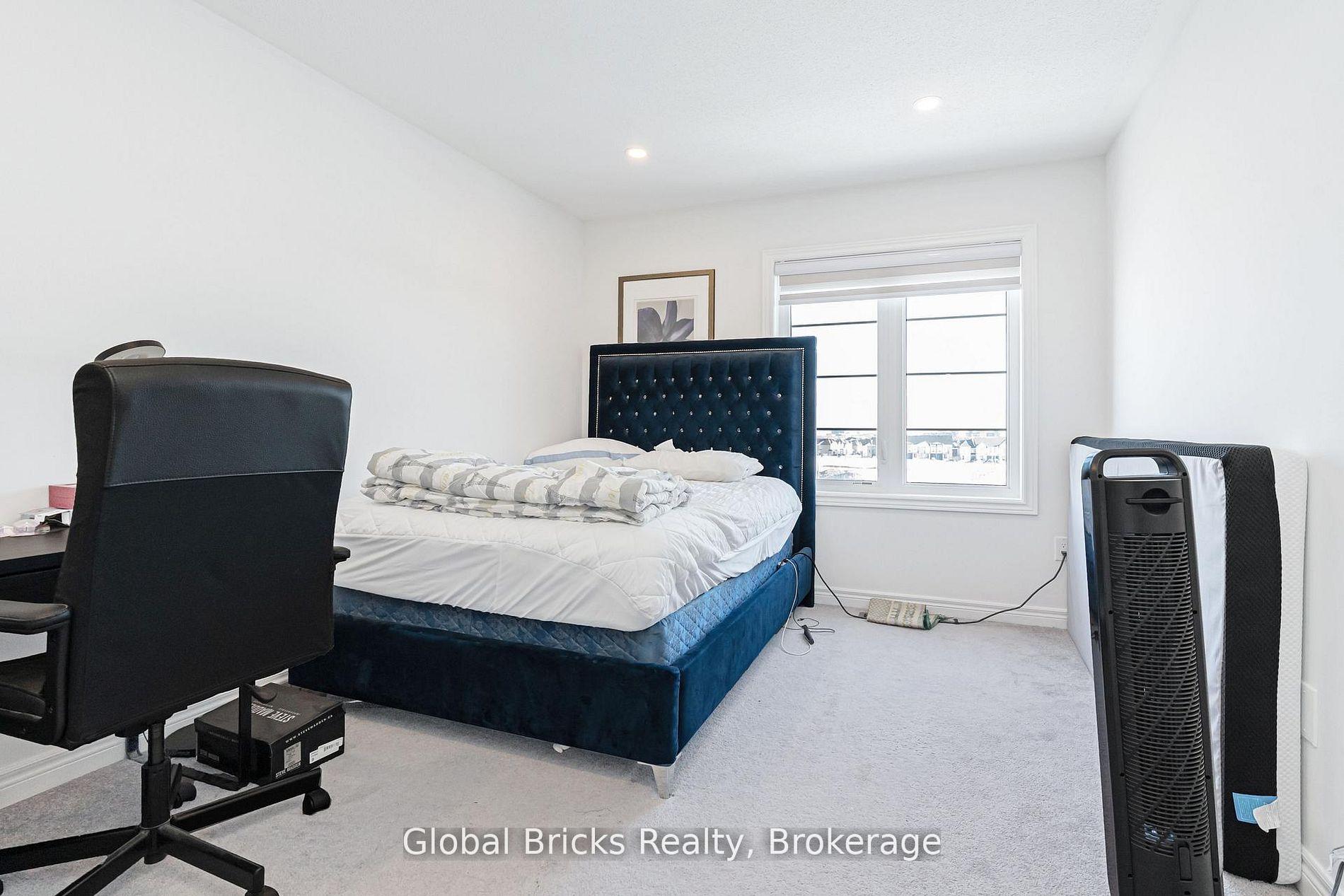 Photo 39 of 49 Burnhamthorpe Road E, Oakville, Glenorchy — HOMEH