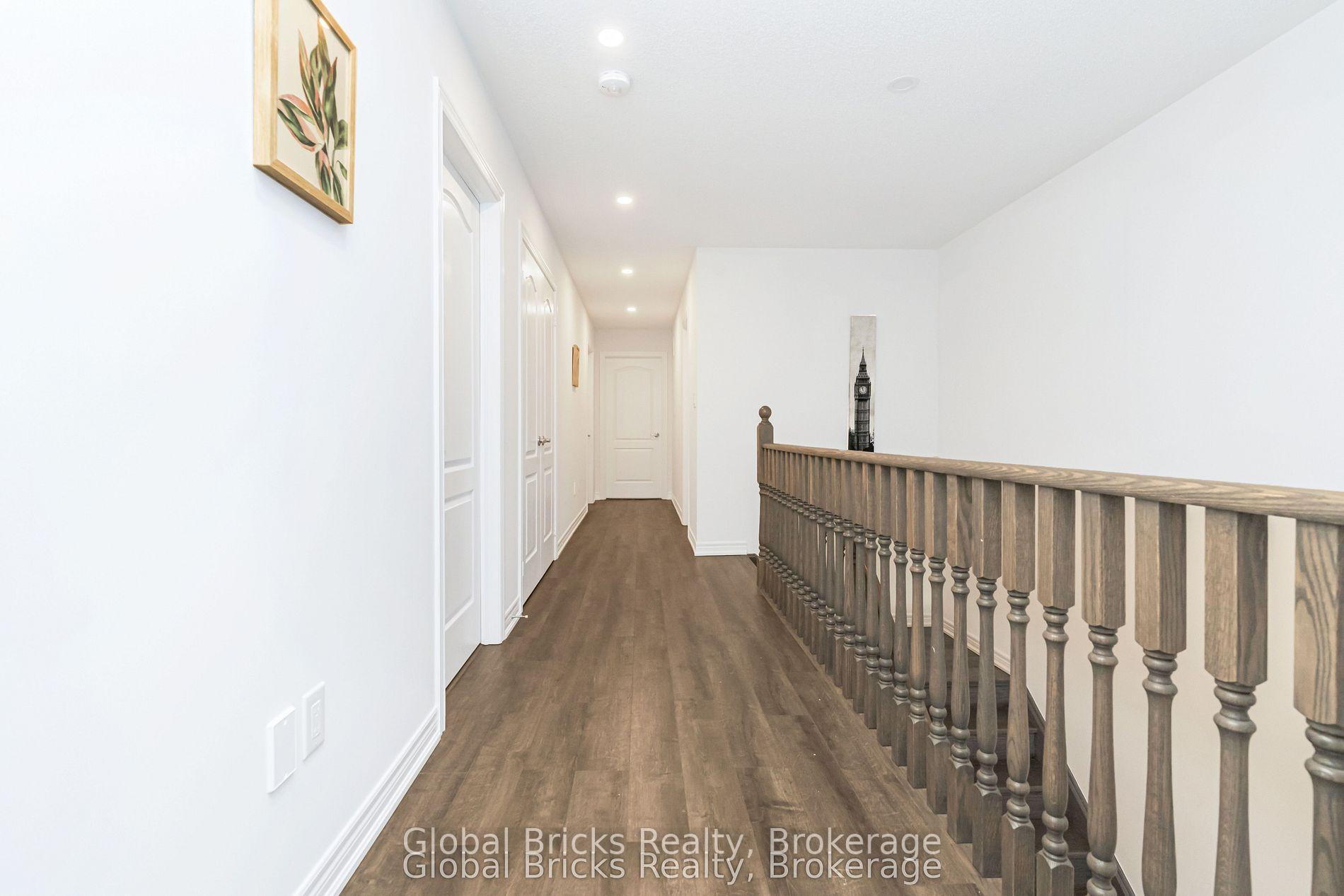 Photo 40 of 49 Burnhamthorpe Road E, Oakville, Glenorchy — HOMEH