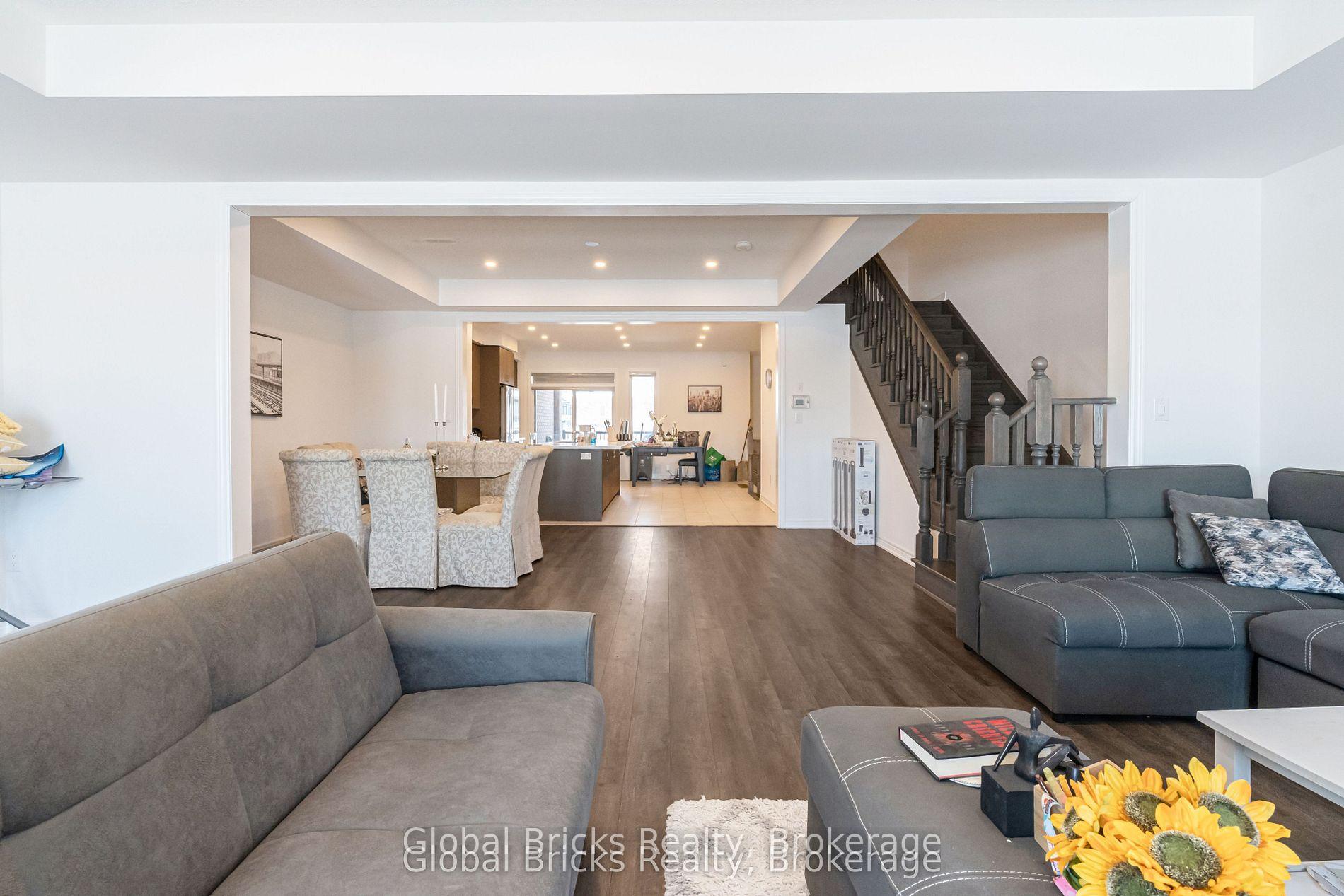 Photo 49 of 49 Burnhamthorpe Road E, Oakville, Glenorchy — HOMEH