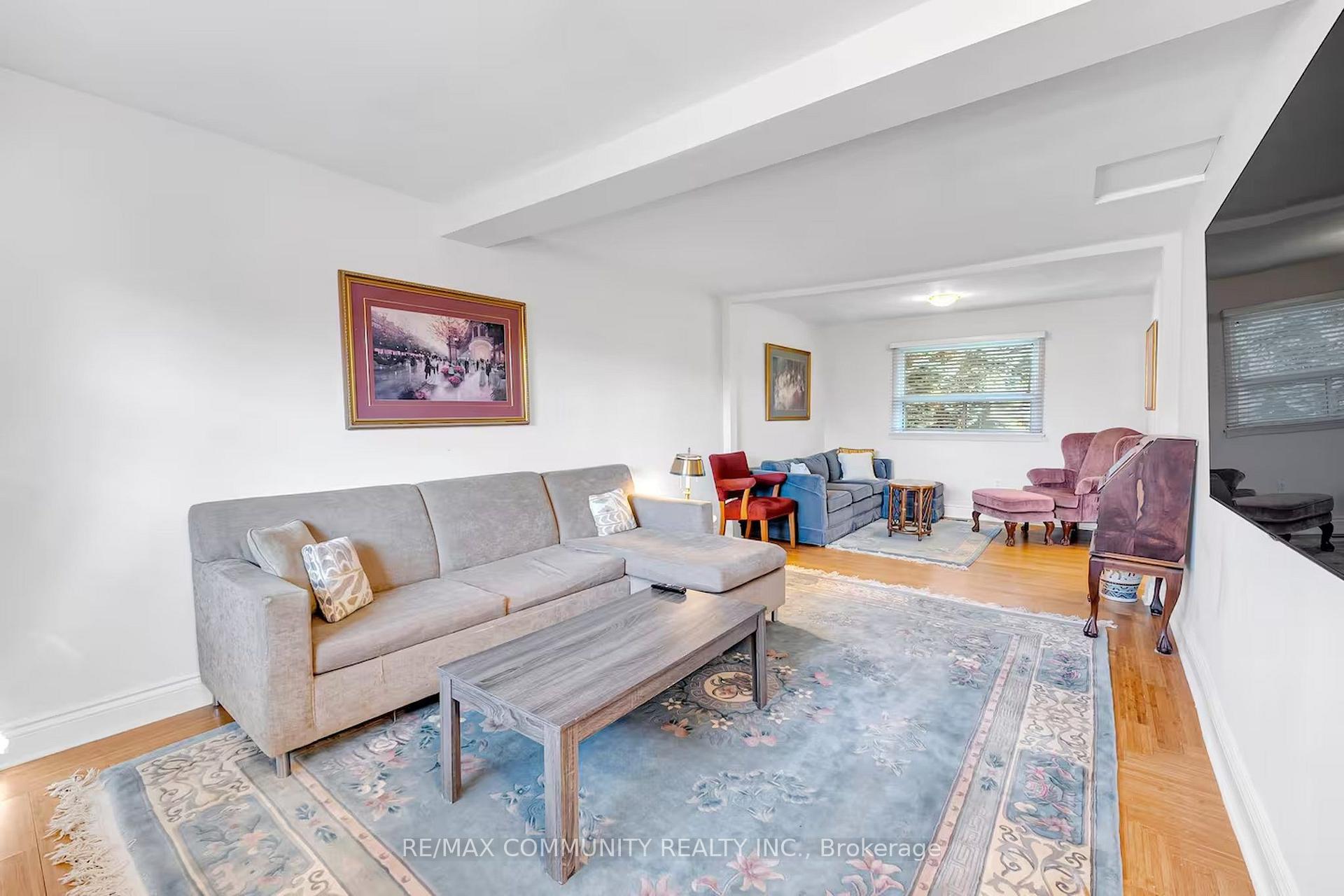 Photo 6 of 446 Ruth Avenue, North York, Newtonbrook East — HOMEH