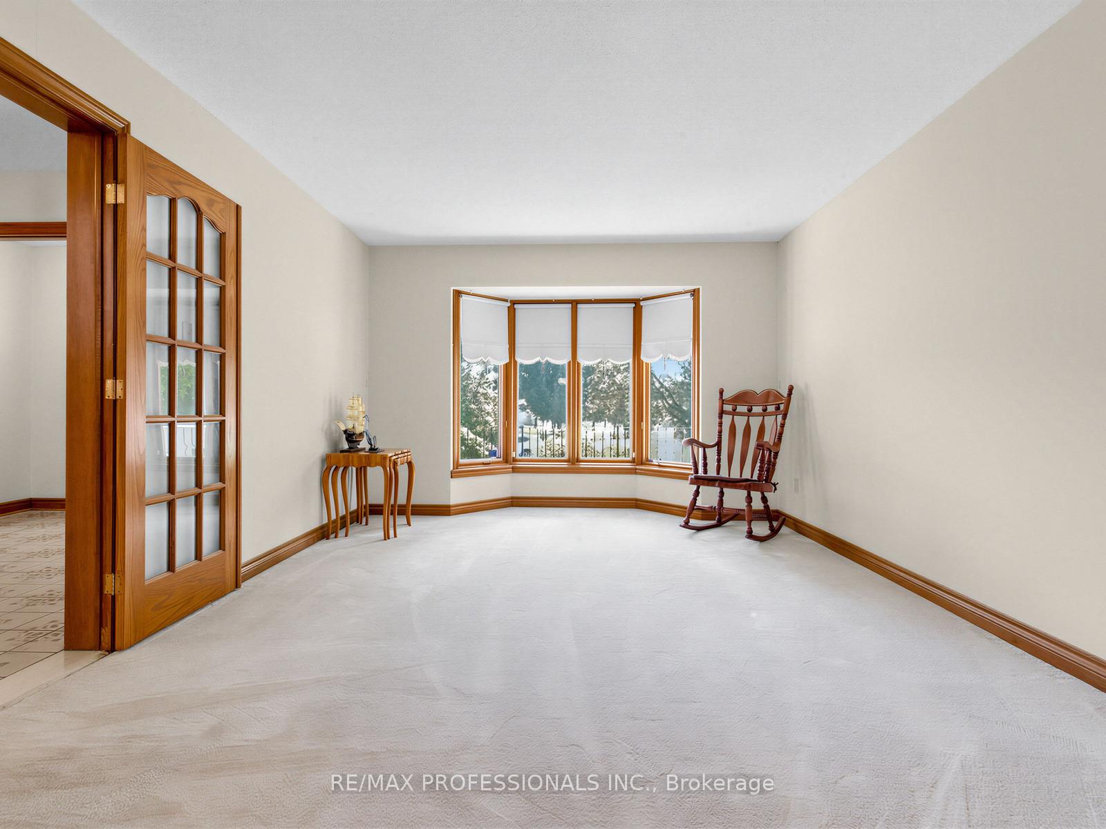 Photo 8 of 157 Coon's Road, Richmond Hill, Oak Ridges — HOMEH