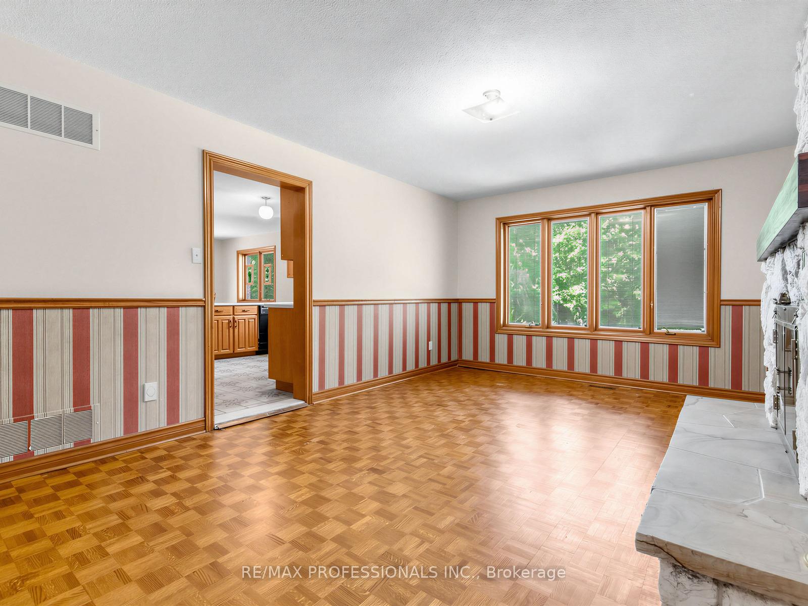 Photo 21 of 157 Coon's Road, Richmond Hill, Oak Ridges — HOMEH