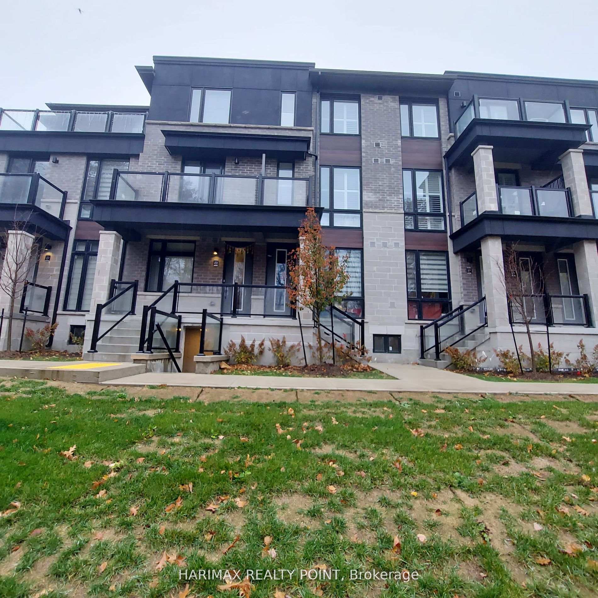 Photo of Unit 25, 40 Knotsberry Circle