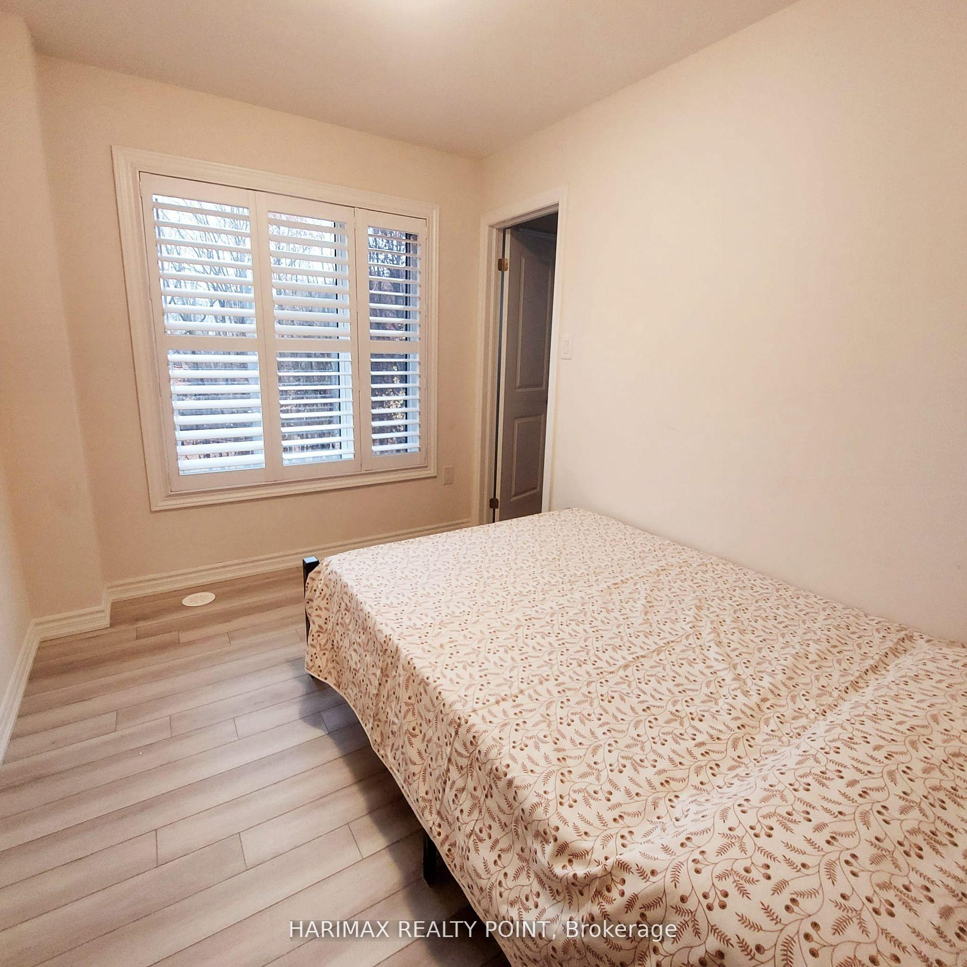 Photo 6 of Unit 25, 40 Knotsberry Circle, Brampton, Bram West — HOMEH