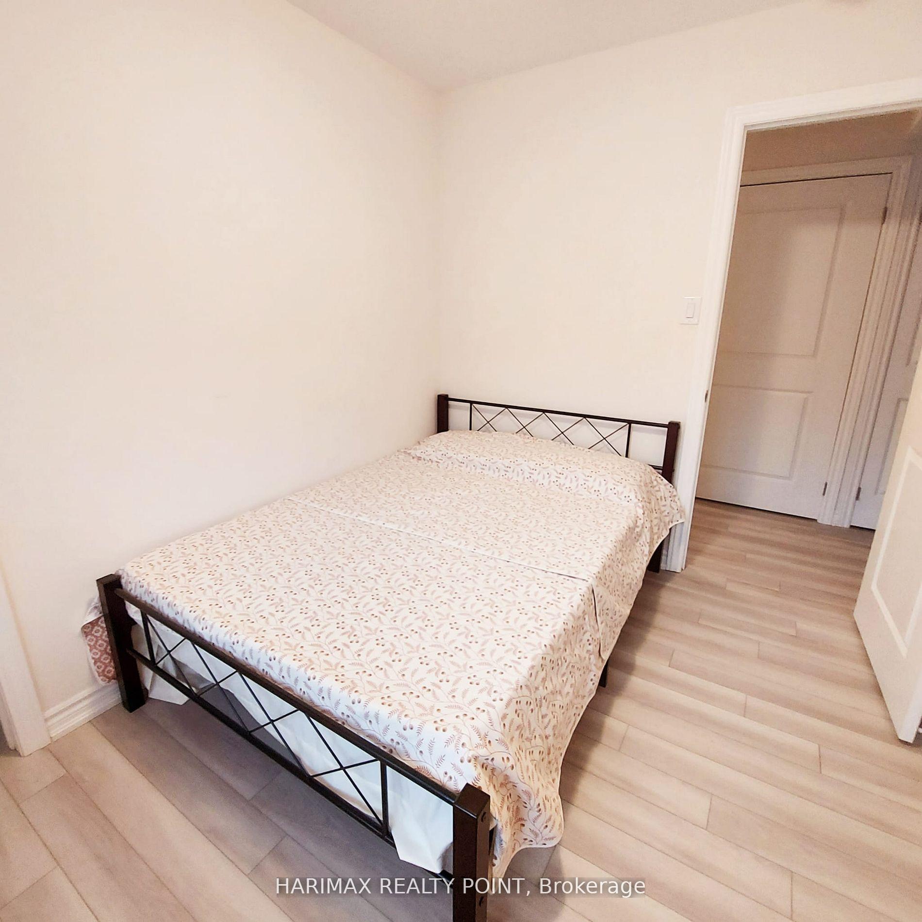 Photo 9 of Unit 25, 40 Knotsberry Circle, Brampton, Bram West — HOMEH