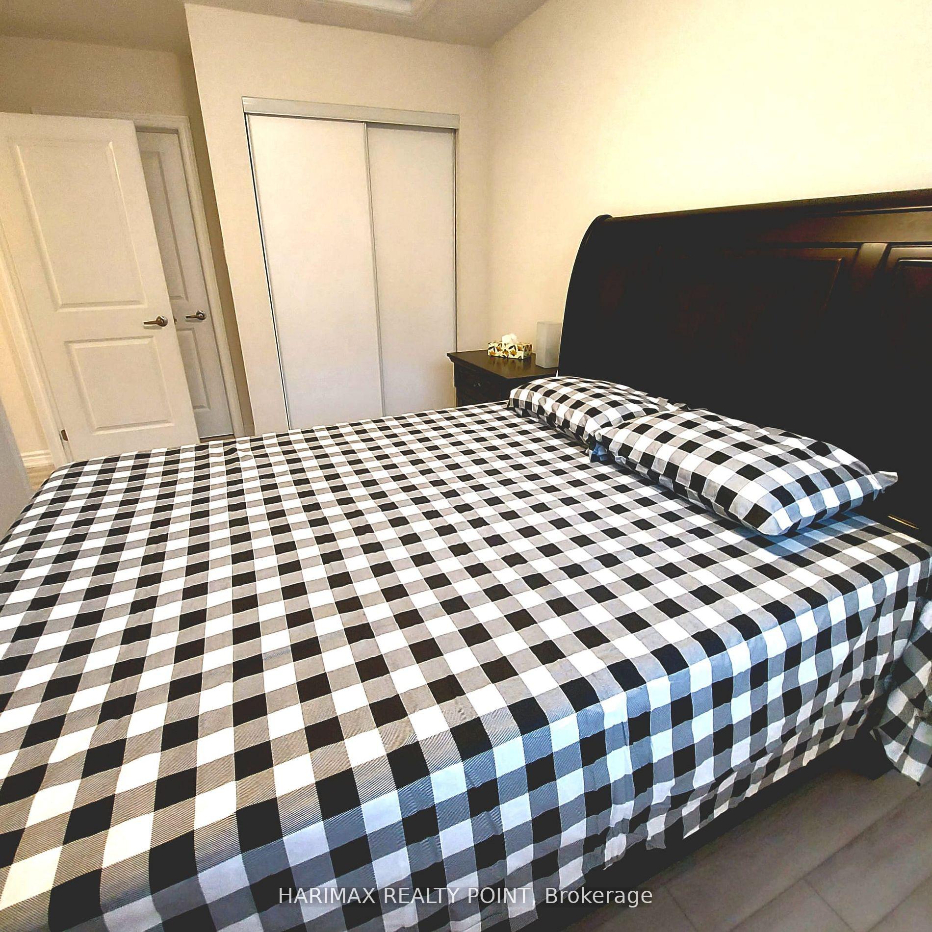 Photo 13 of Unit 25, 40 Knotsberry Circle, Brampton, Bram West — HOMEH