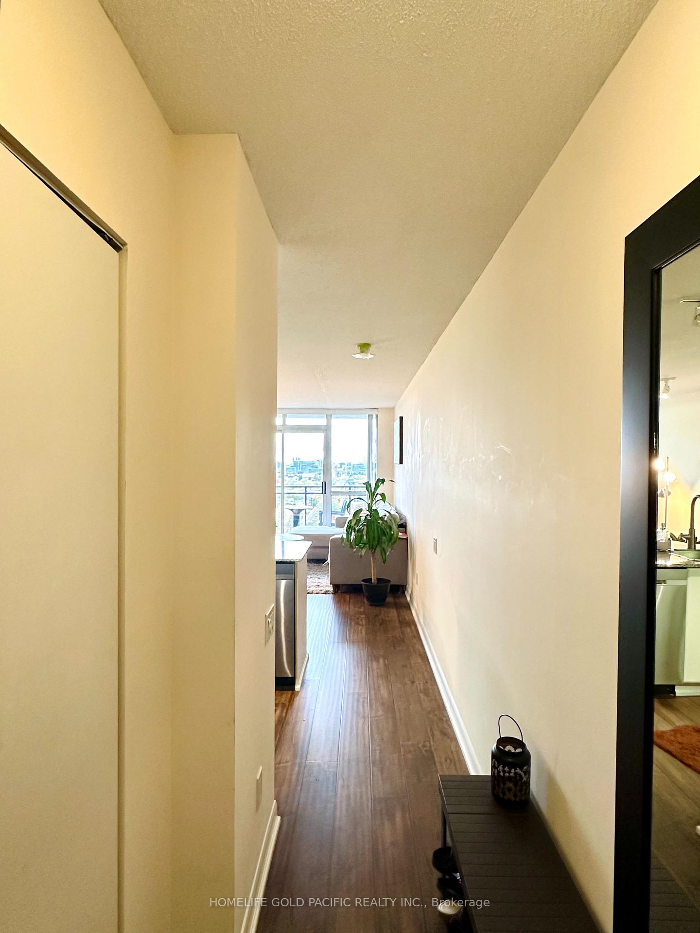 Photo 5 of Unit 2111, 33 Sheppard Avenue E, North York, Willowdale East — HOMEH