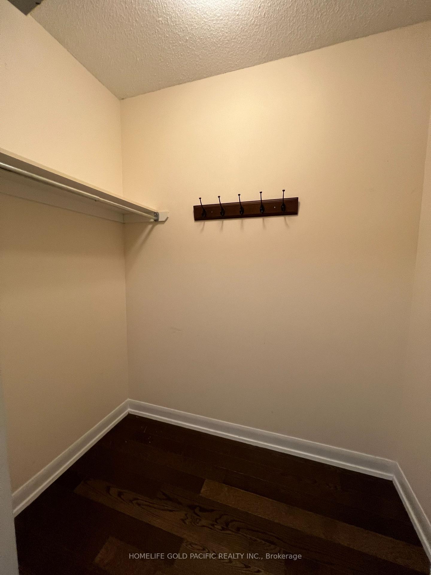 Photo 7 of Unit 2111, 33 Sheppard Avenue E, North York, Willowdale East — HOMEH