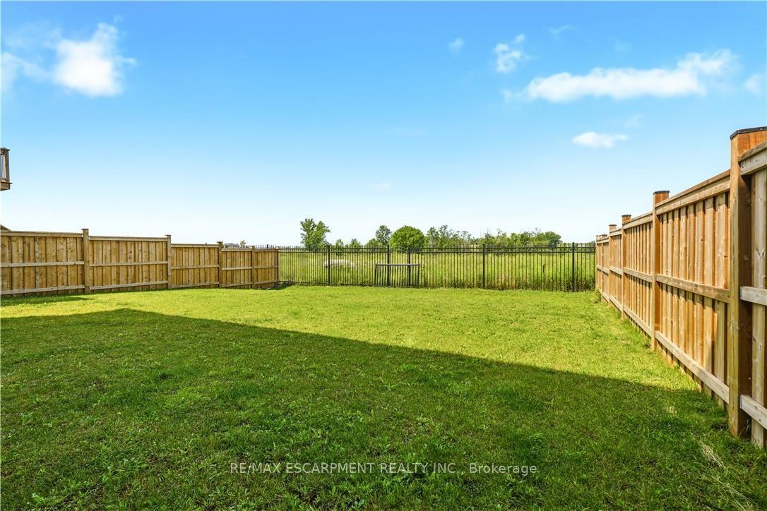 Photo 38 of 147 Midland Place, Welland, Hwy 406/Welland — HOMEH