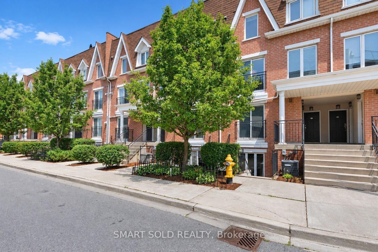 Photo of Unit 608, 15 Laidlaw Street