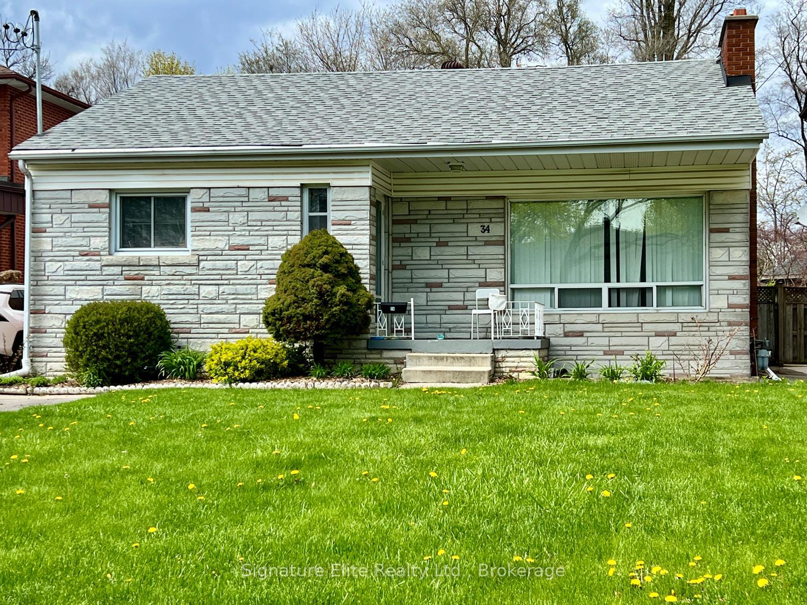 Photo 2 of Unit Upper, 34 Ovida Avenue, Etobicoke, Islington-City Centre West — HOMEH