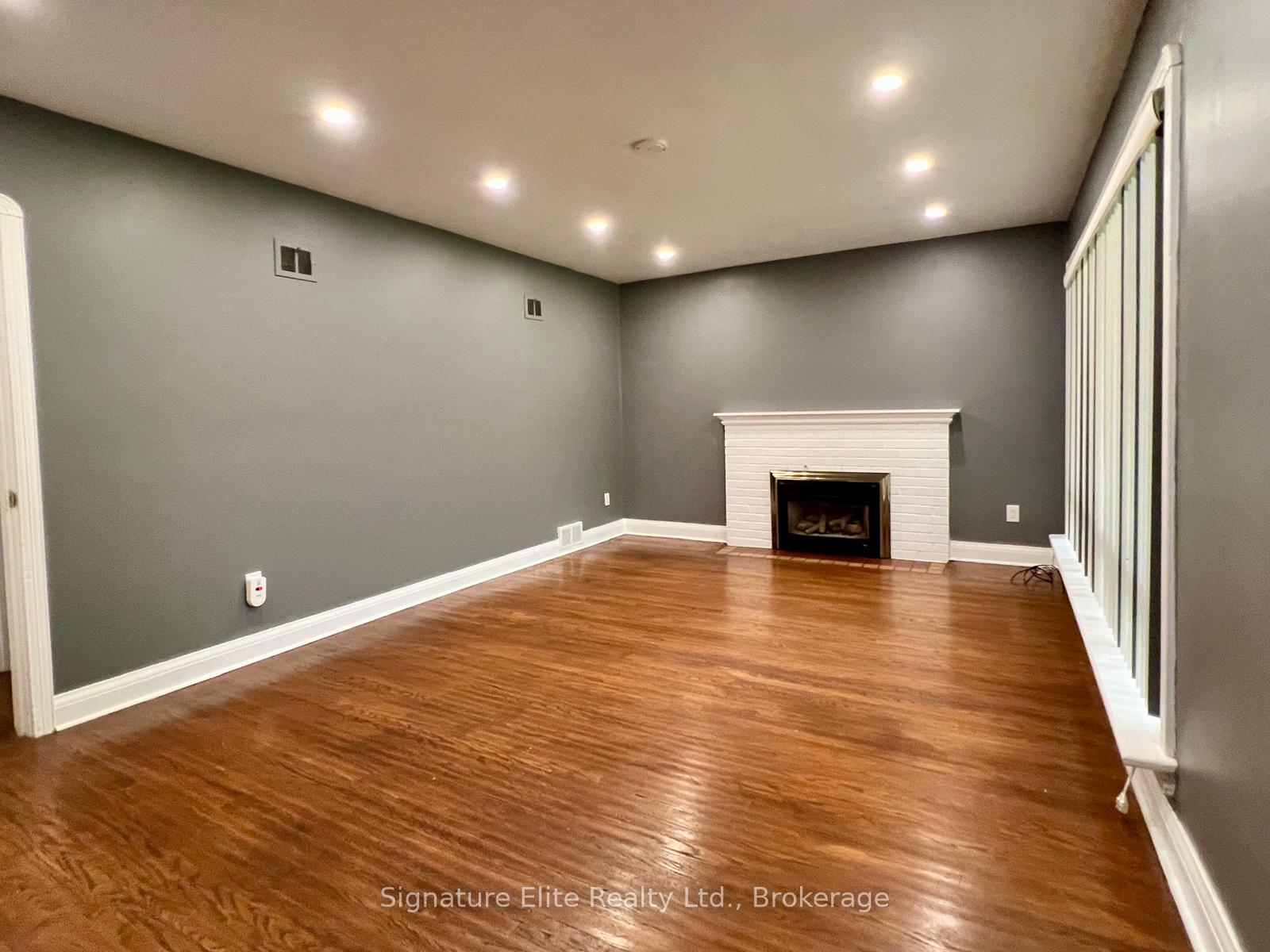 Photo 4 of Unit Upper, 34 Ovida Avenue, Etobicoke, Islington-City Centre West — HOMEH