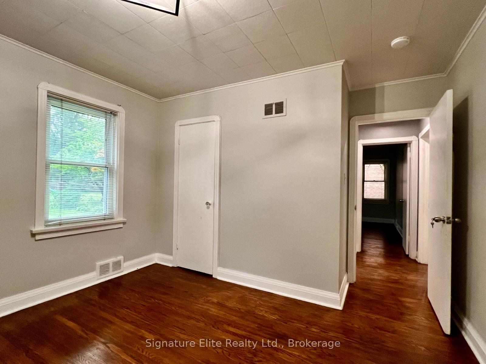 Photo 16 of Unit Upper, 34 Ovida Avenue, Etobicoke, Islington-City Centre West — HOMEH