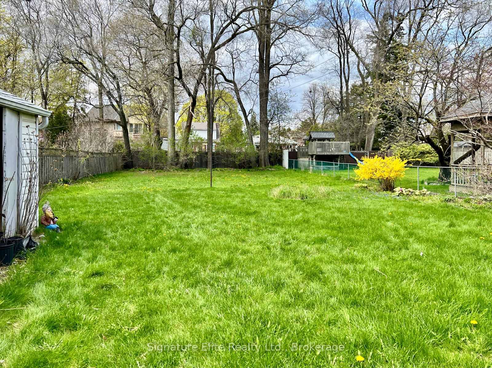 Photo 19 of Unit Upper, 34 Ovida Avenue, Etobicoke, Islington-City Centre West — HOMEH