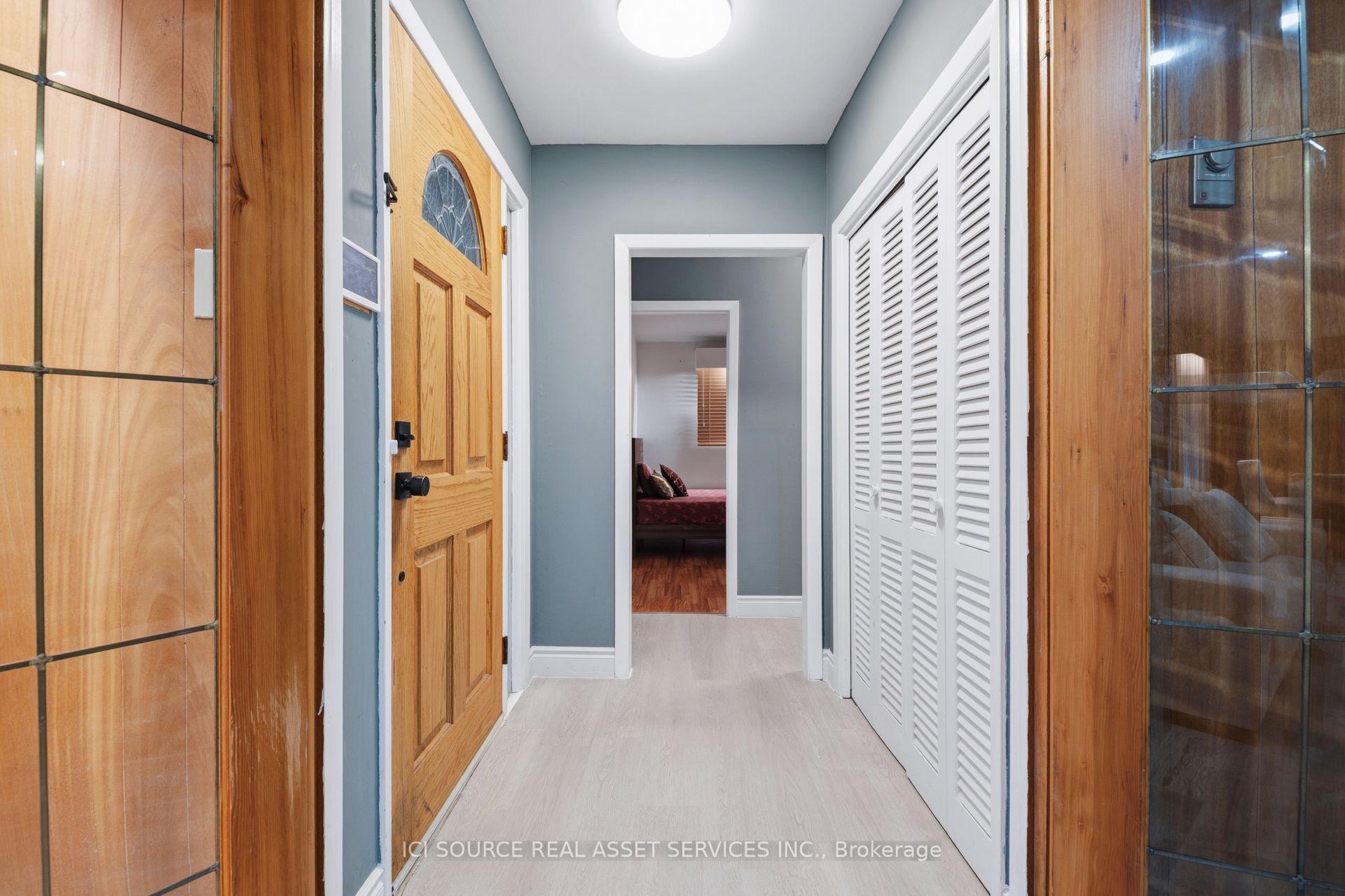 Photo 3 of 701 Sanatorium Road, London, North O — HOMEH