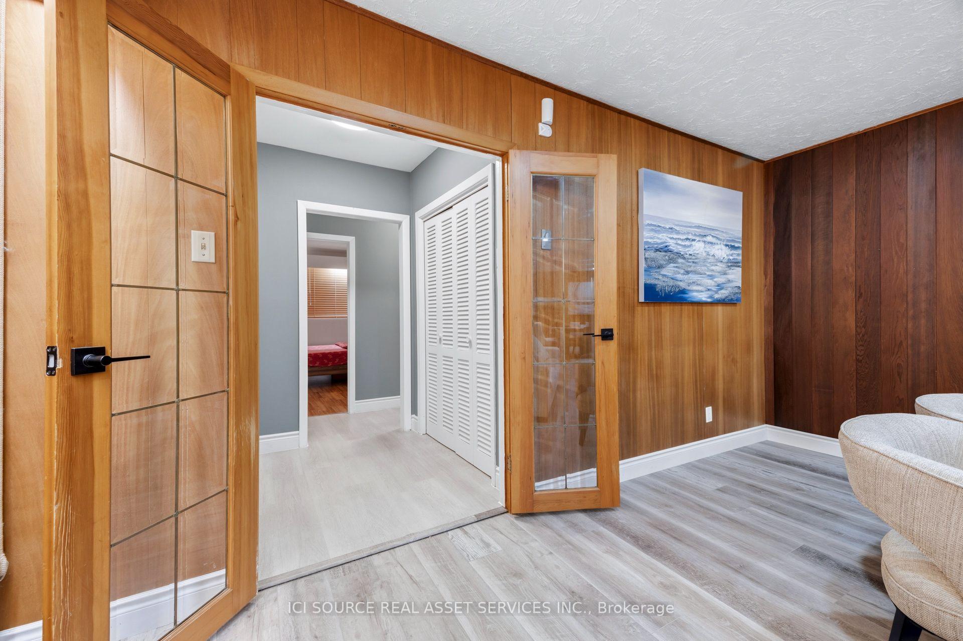 Photo 5 of 701 Sanatorium Road, London, North O — HOMEH