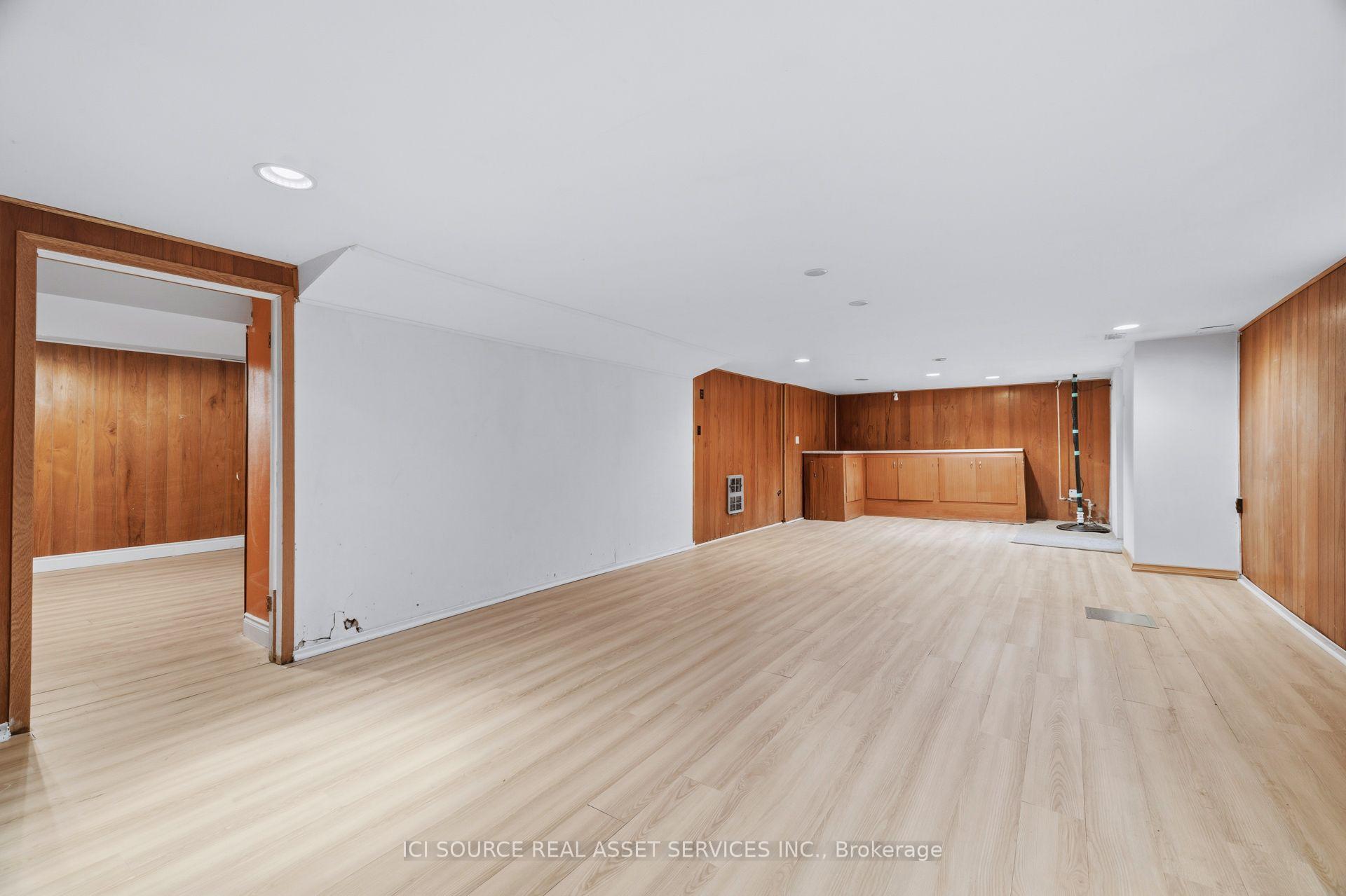 Photo 28 of 701 Sanatorium Road, London, North O — HOMEH