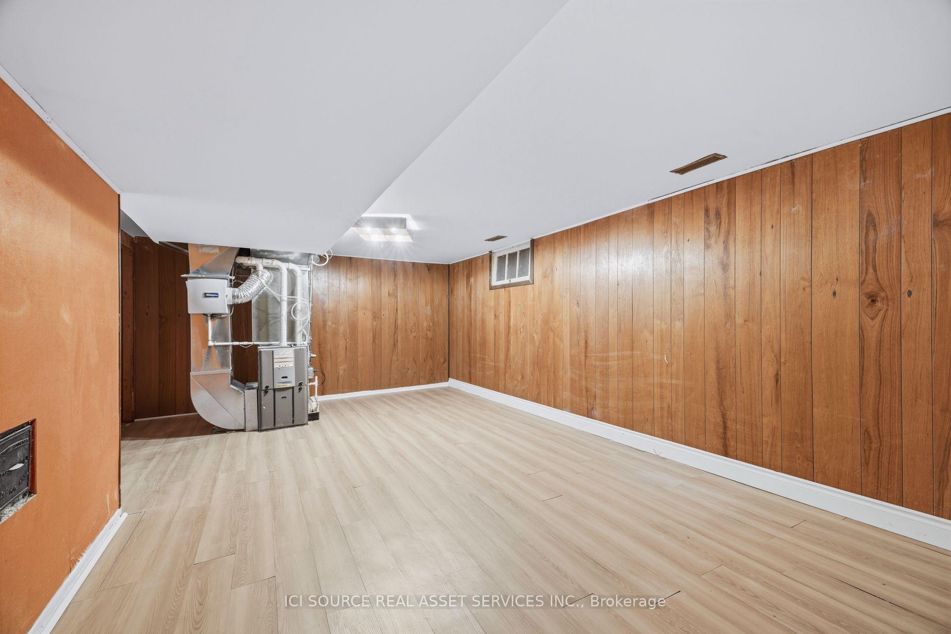 Photo 31 of 701 Sanatorium Road, London, North O — HOMEH