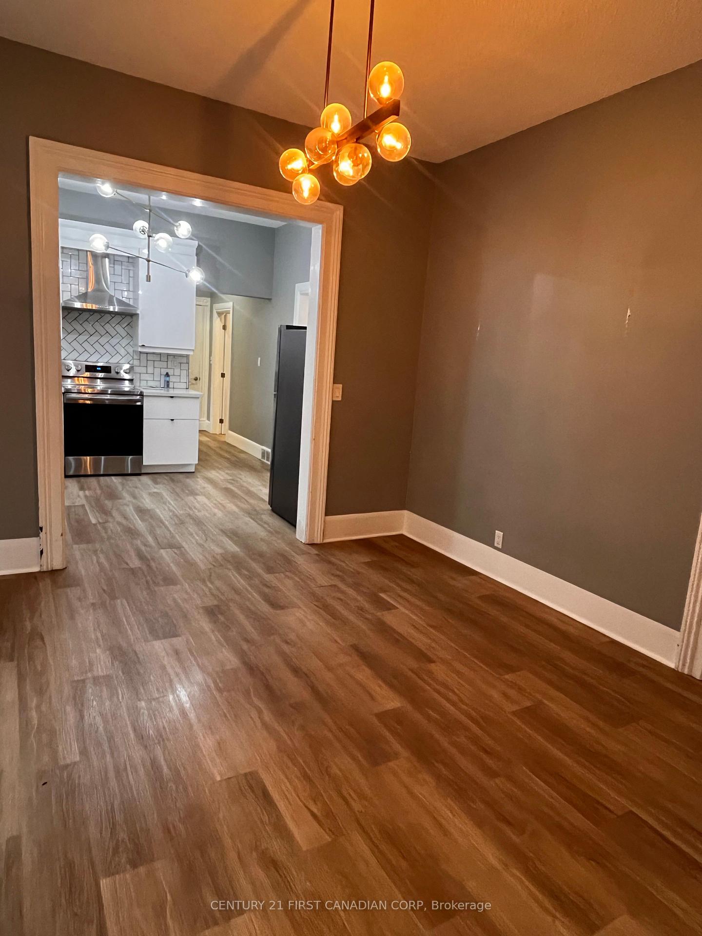 Photo 5 of 223 Waterloo Street, London, East K — HOMEH