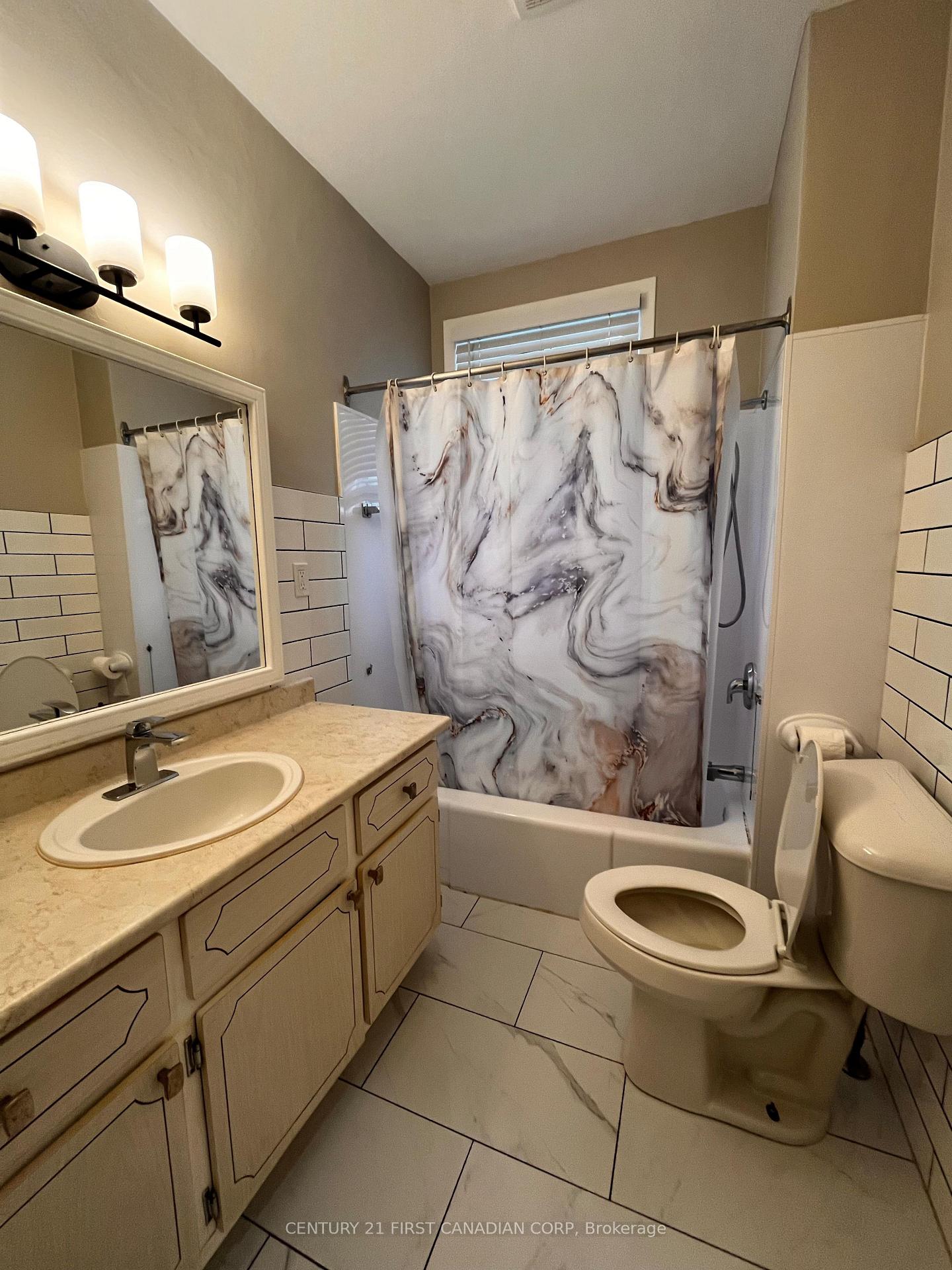 Photo 10 of 223 Waterloo Street, London, East K — HOMEH