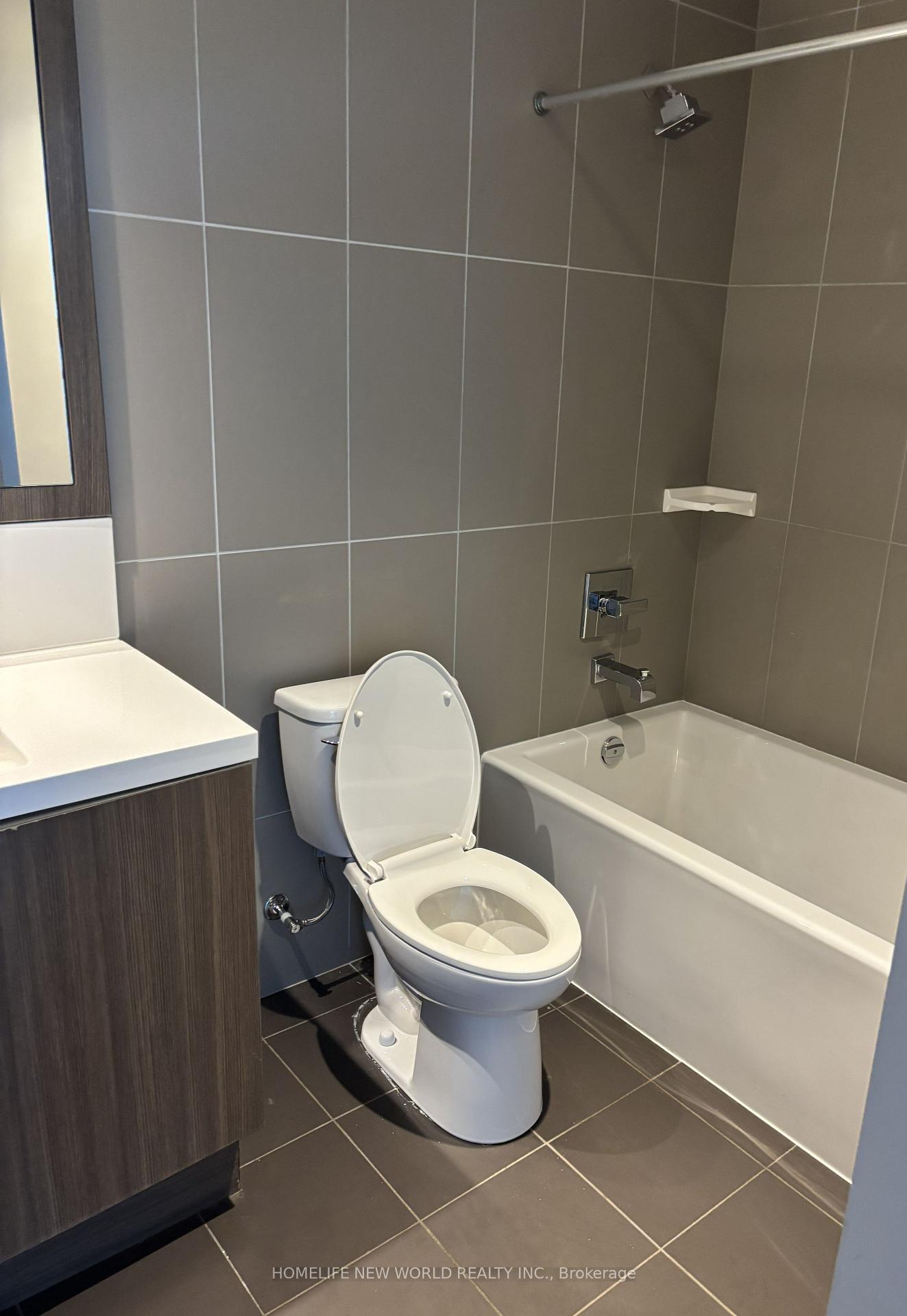 Photo 3 of Unit 3922, 5 Sheppard Avenue E, North York, Willowdale East — HOMEH
