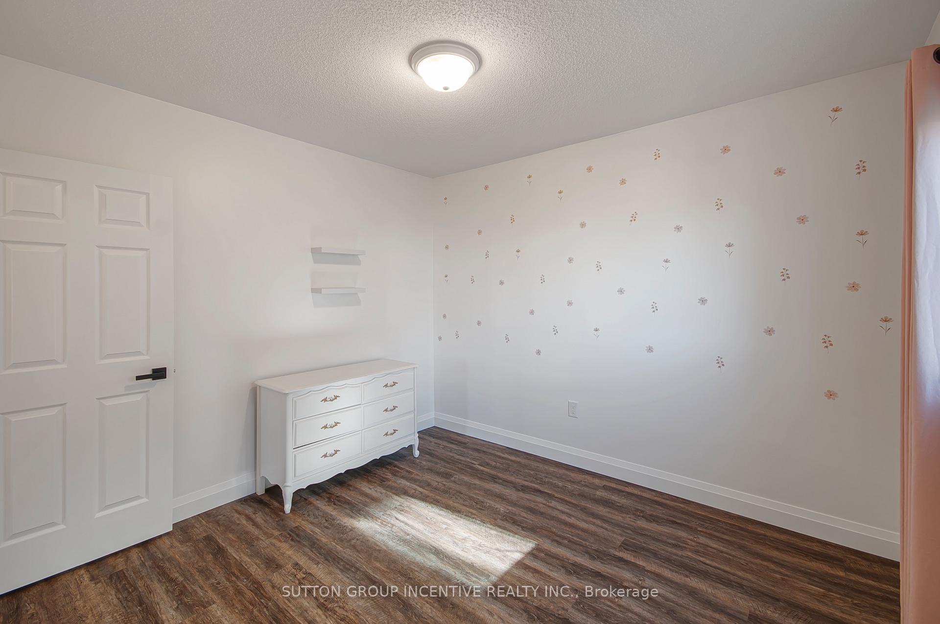 Photo 25 of 61 Antioch Court, Brock, Sunderland — HOMEH