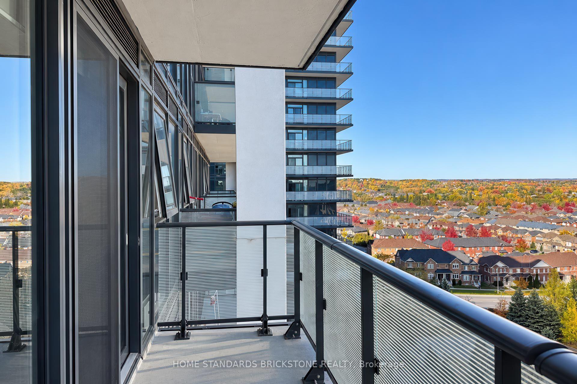 Photo 19 of 105 Oneida Crescent, Richmond Hill, Langstaff — HOMEH