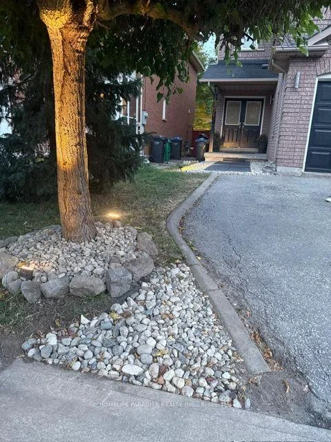 Front of 3586 Indigo Crescent