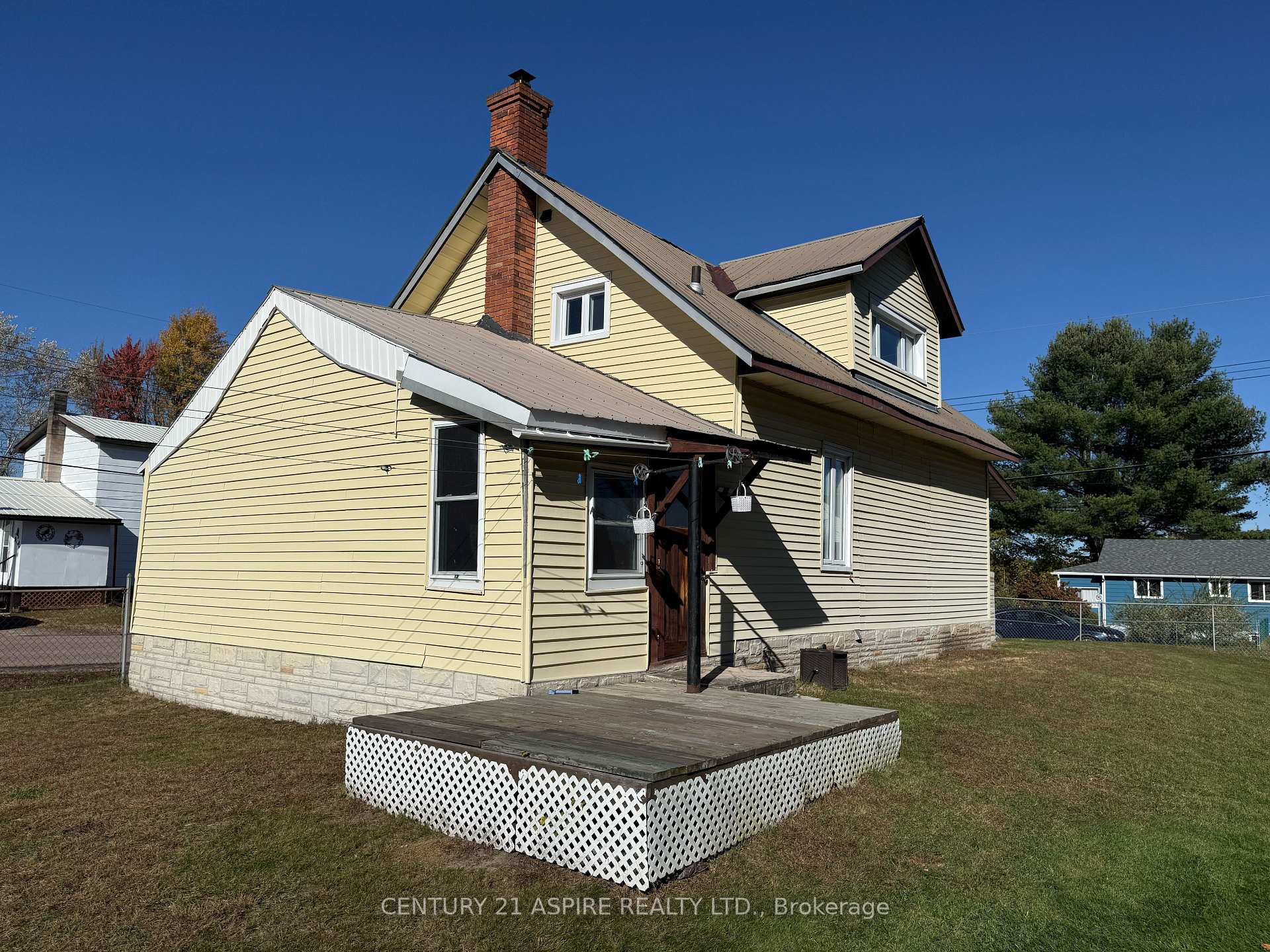 Photo 6 of 998 Bronx Street, Pembroke, Pembroke — HOMEH