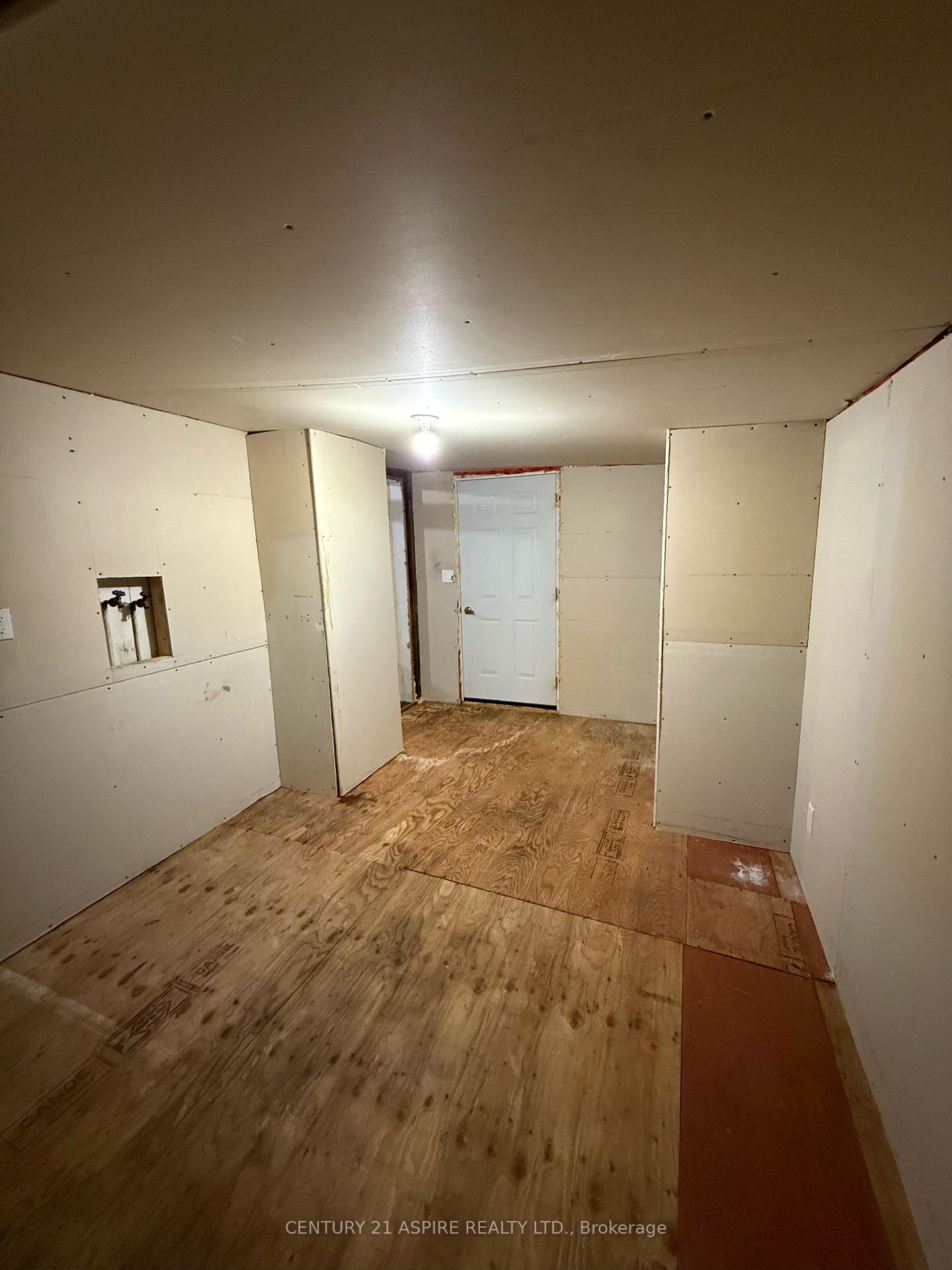 Photo 28 of 998 Bronx Street, Pembroke, Pembroke — HOMEH