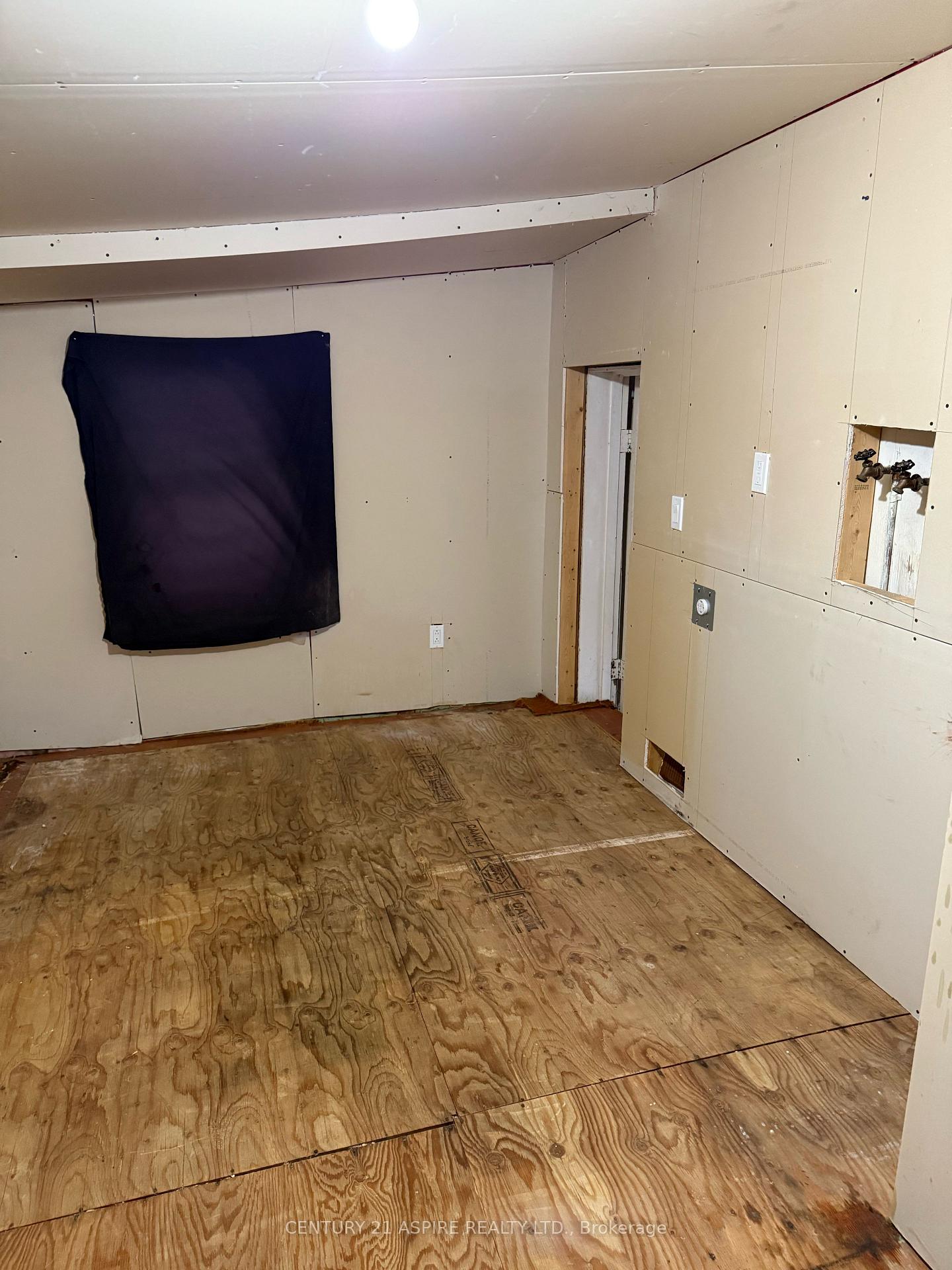 Photo 31 of 998 Bronx Street, Pembroke, Pembroke — HOMEH