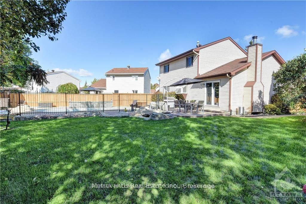 Photo 4 of 580 Chenier Way, Ottawa, Fallingbrook/Pineridge — HOMEH