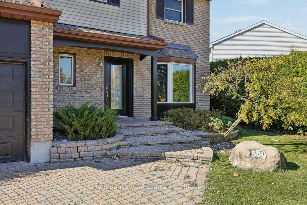 Photo 5 of 580 Chenier Way, Ottawa, Fallingbrook/Pineridge — HOMEH