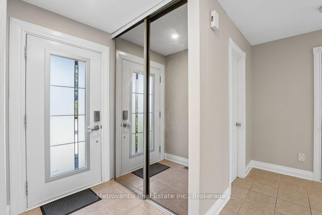 Photo 7 of 580 Chenier Way, Ottawa, Fallingbrook/Pineridge — HOMEH
