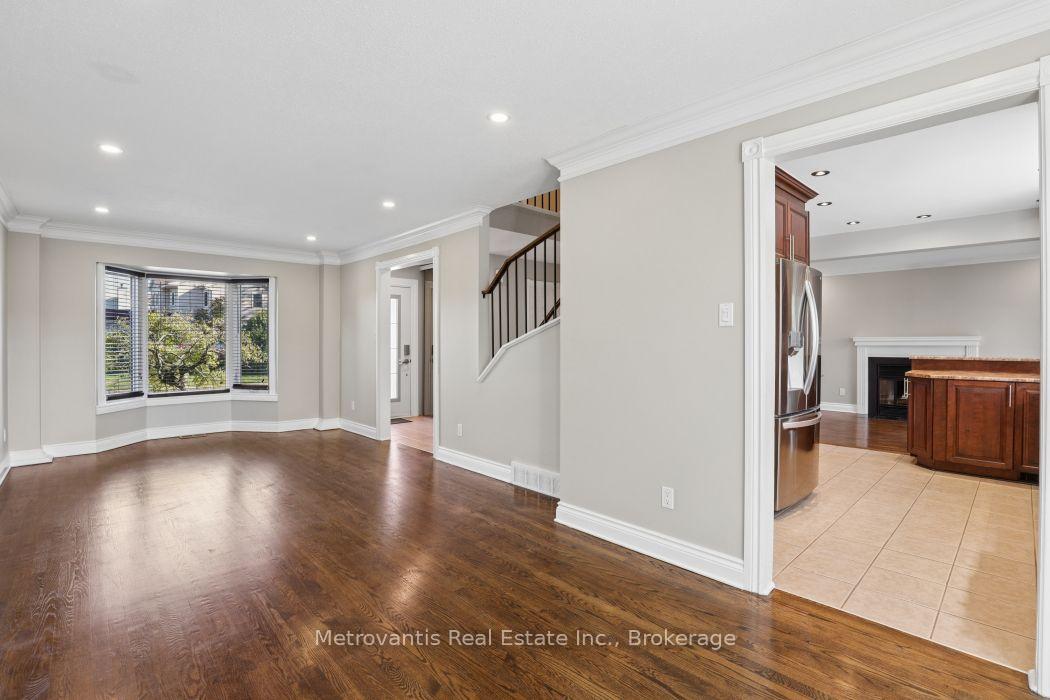 Photo 14 of 580 Chenier Way, Ottawa, Fallingbrook/Pineridge — HOMEH
