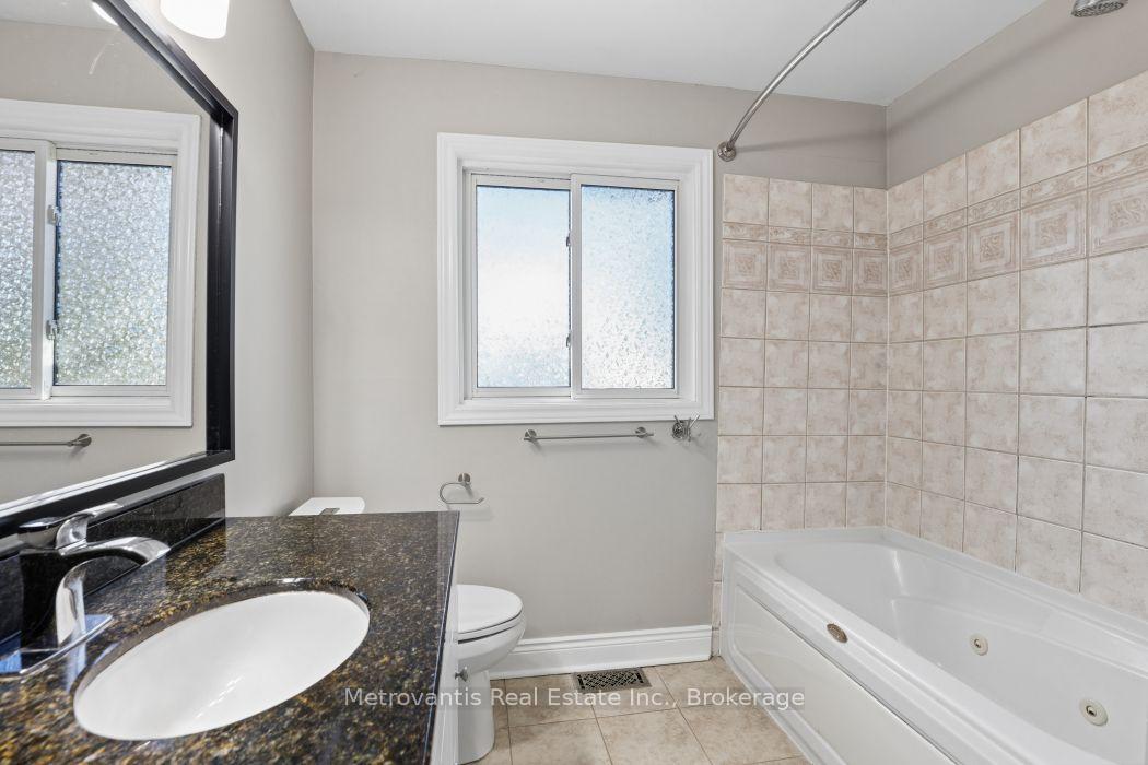 Photo 26 of 580 Chenier Way, Ottawa, Fallingbrook/Pineridge — HOMEH