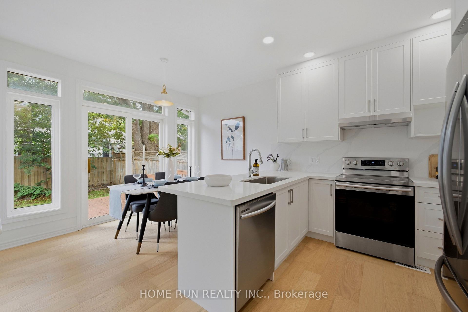 Photo 5 of 4 Drysdale Street, Ottawa, Kanata - Beaverbrook — HOMEH
