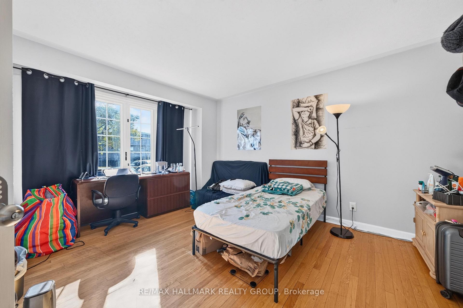 Photo 4 of 969 Eiffel Avenue, Ottawa, Carleton Square — HOMEH