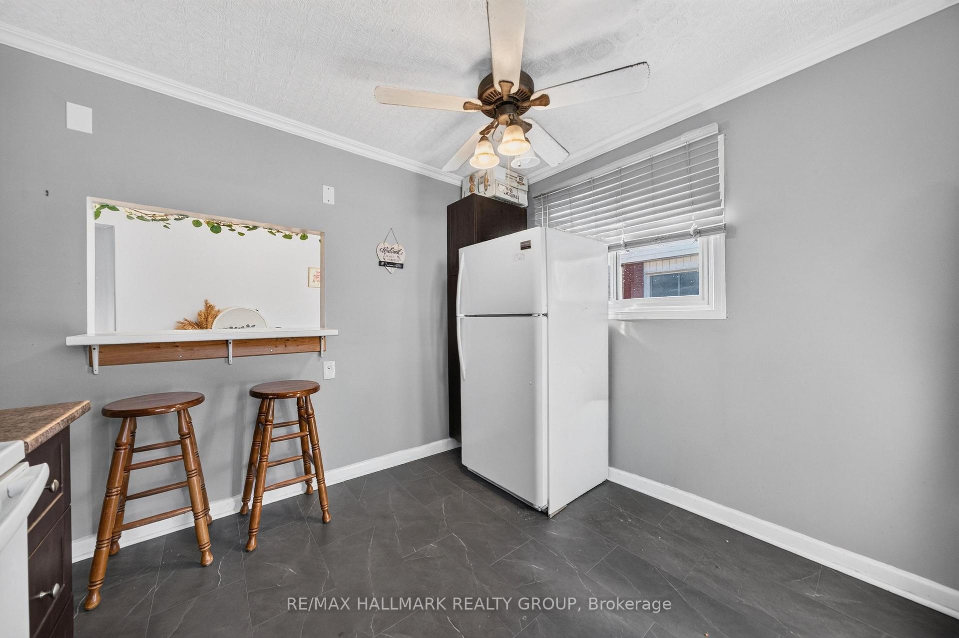 Photo 12 of 969 Eiffel Avenue, Ottawa, Carleton Square — HOMEH