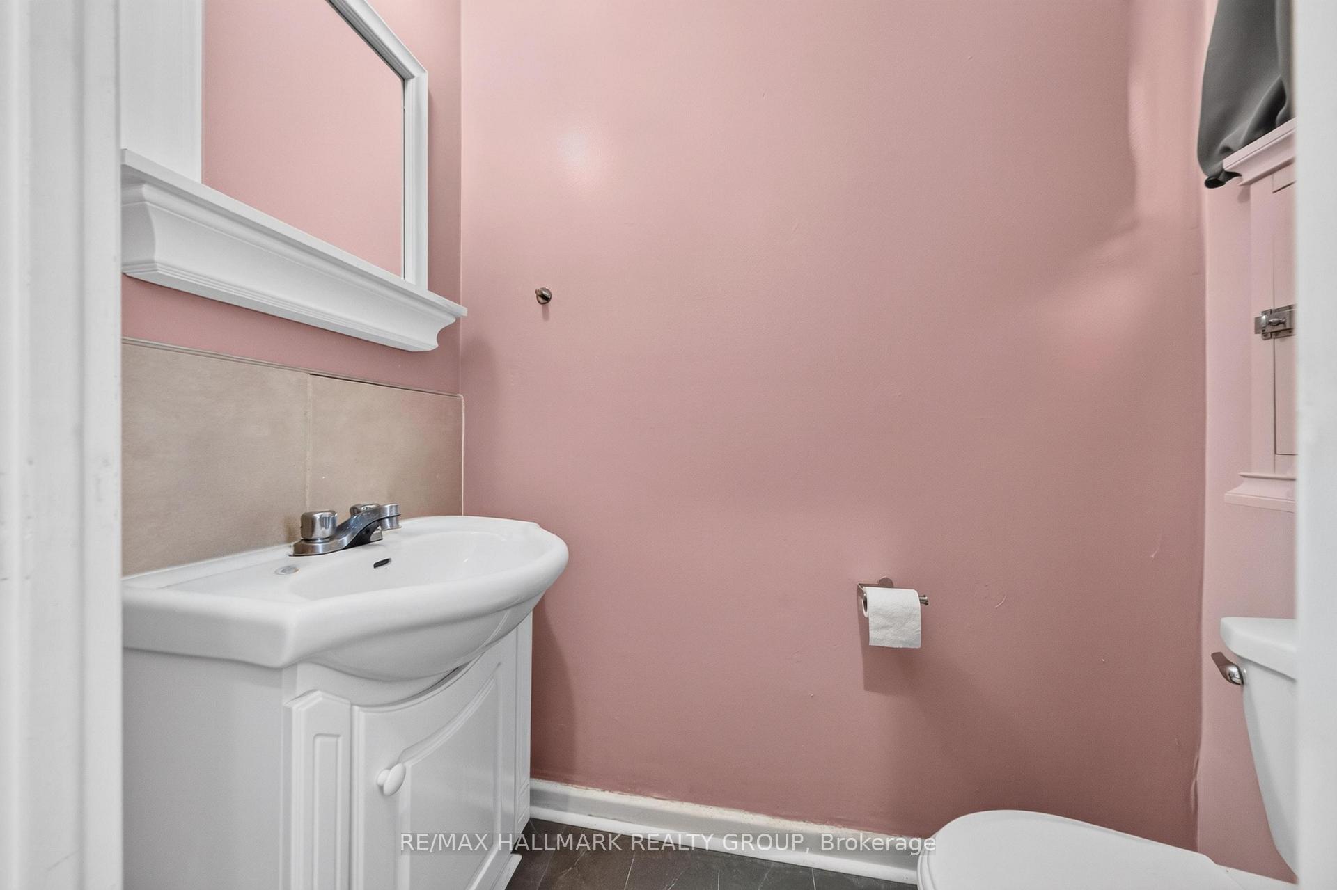 Photo 13 of 969 Eiffel Avenue, Ottawa, Carleton Square — HOMEH