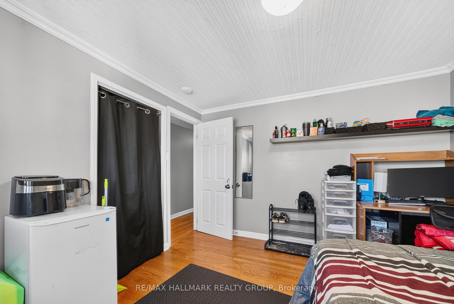 Photo 20 of 969 Eiffel Avenue, Ottawa, Carleton Square — HOMEH