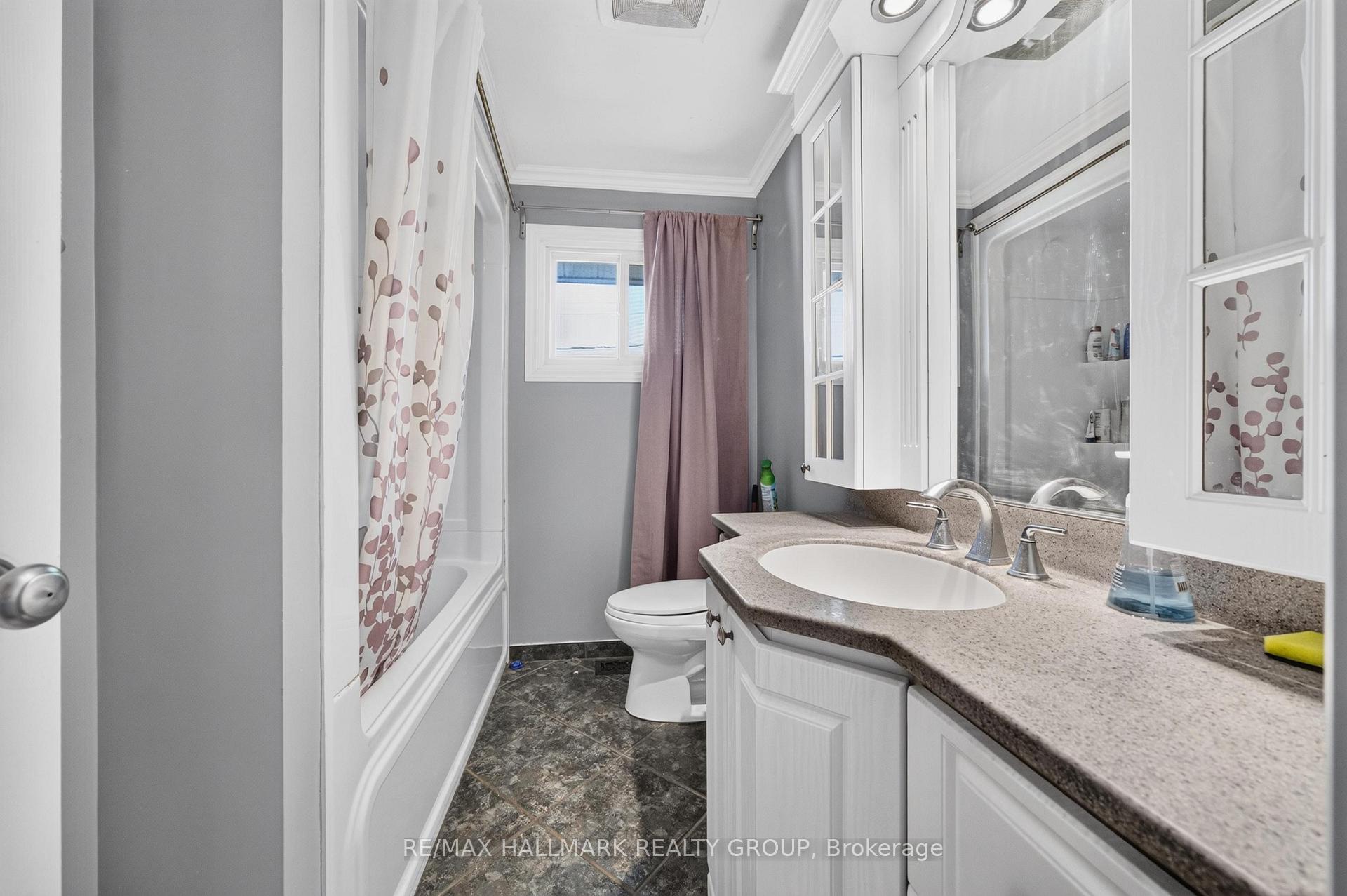Photo 21 of 969 Eiffel Avenue, Ottawa, Carleton Square — HOMEH