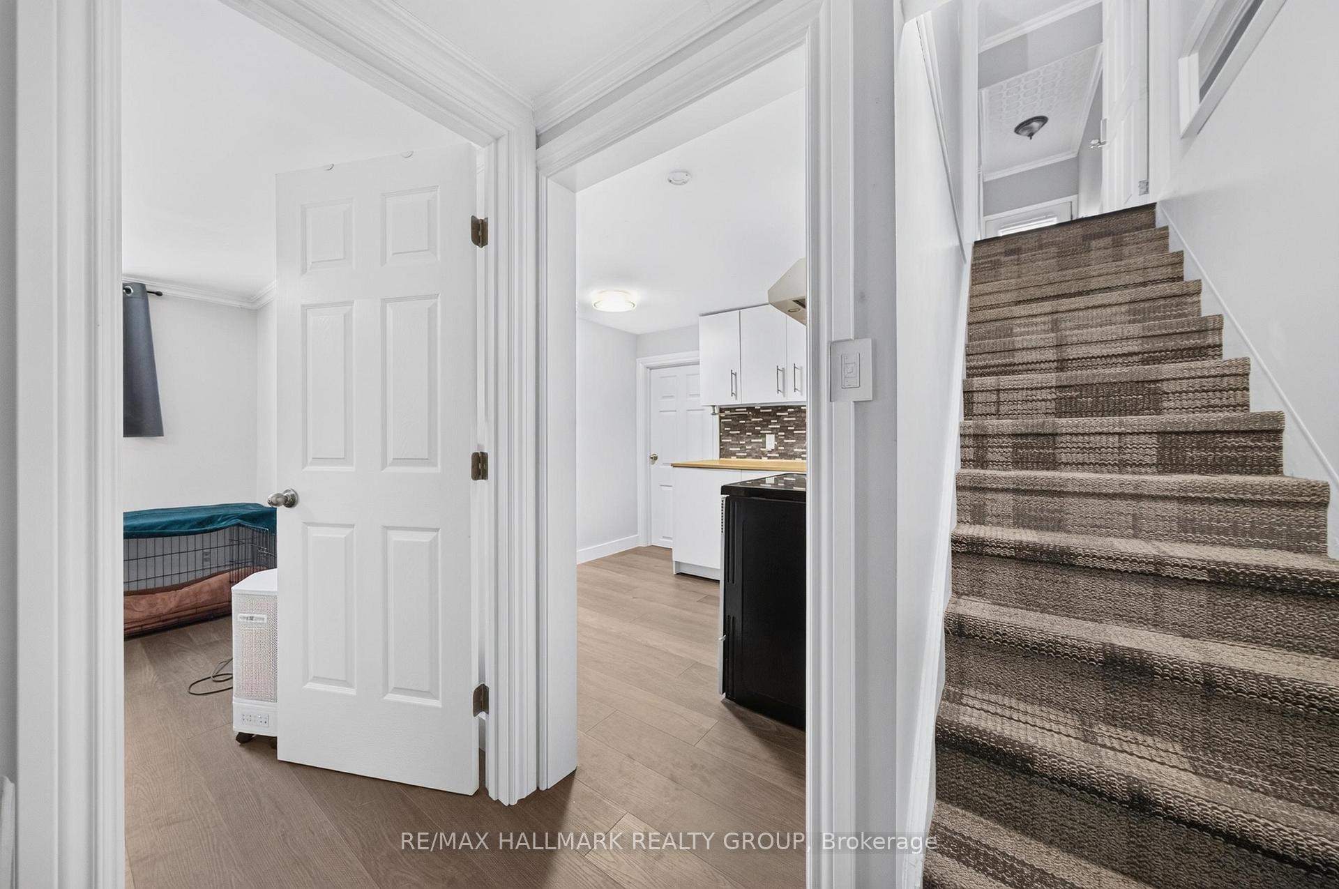 Photo 22 of 969 Eiffel Avenue, Ottawa, Carleton Square — HOMEH