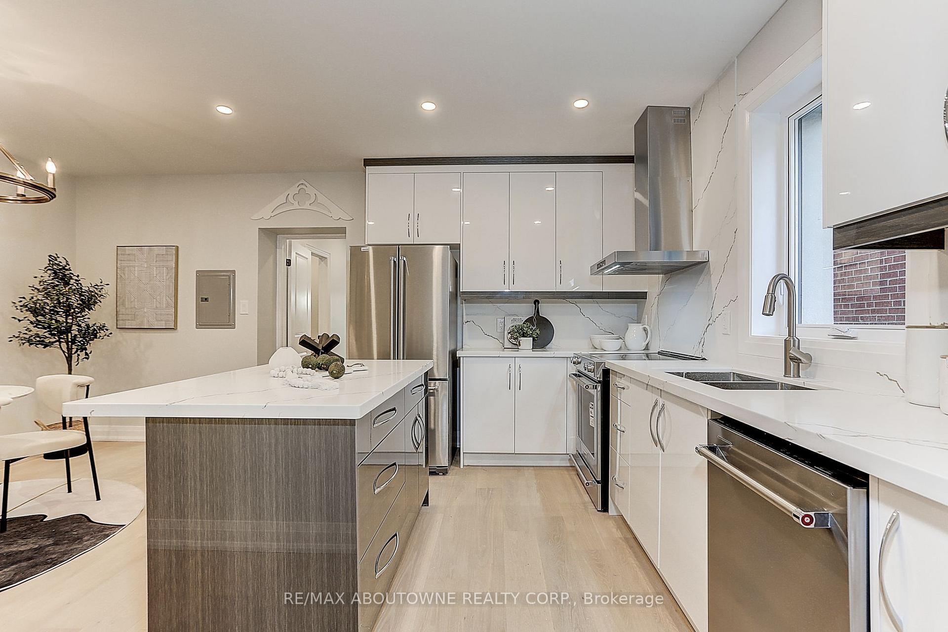 Photo 7 of 564 Dufferin Street, Toronto, Little Portugal — HOMEH