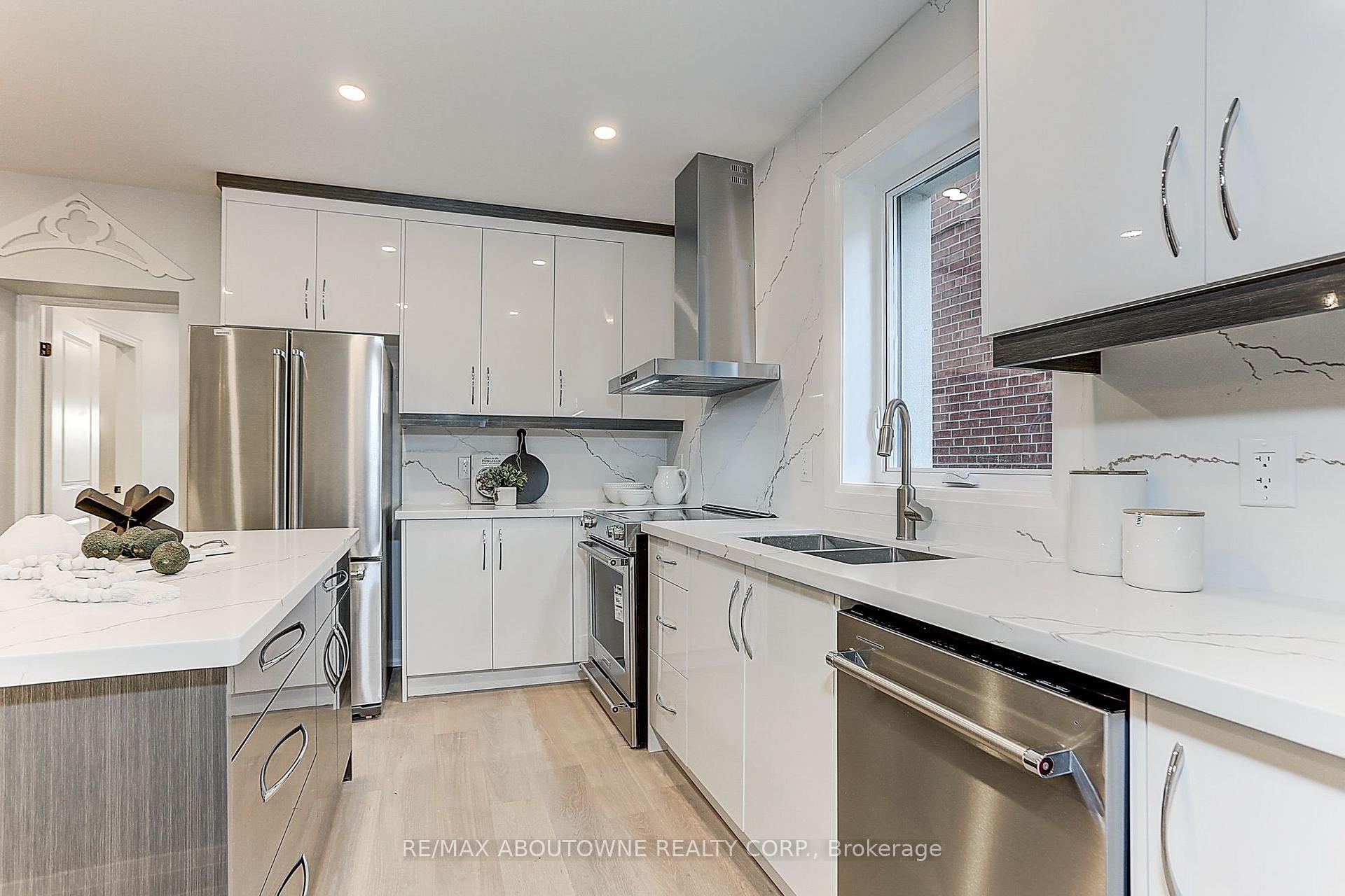Photo 8 of 564 Dufferin Street, Toronto, Little Portugal — HOMEH