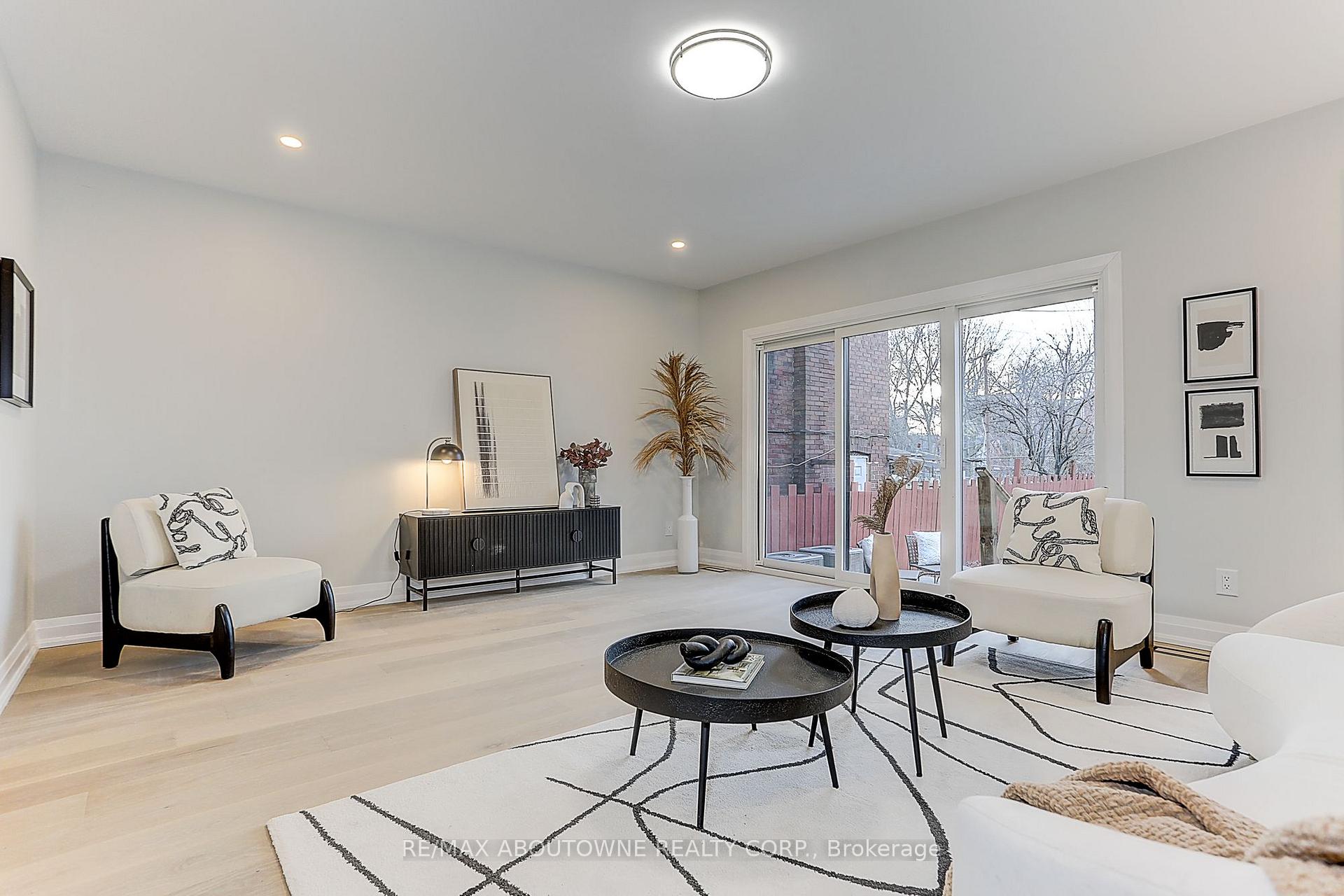 Photo 21 of 564 Dufferin Street, Toronto, Little Portugal — HOMEH